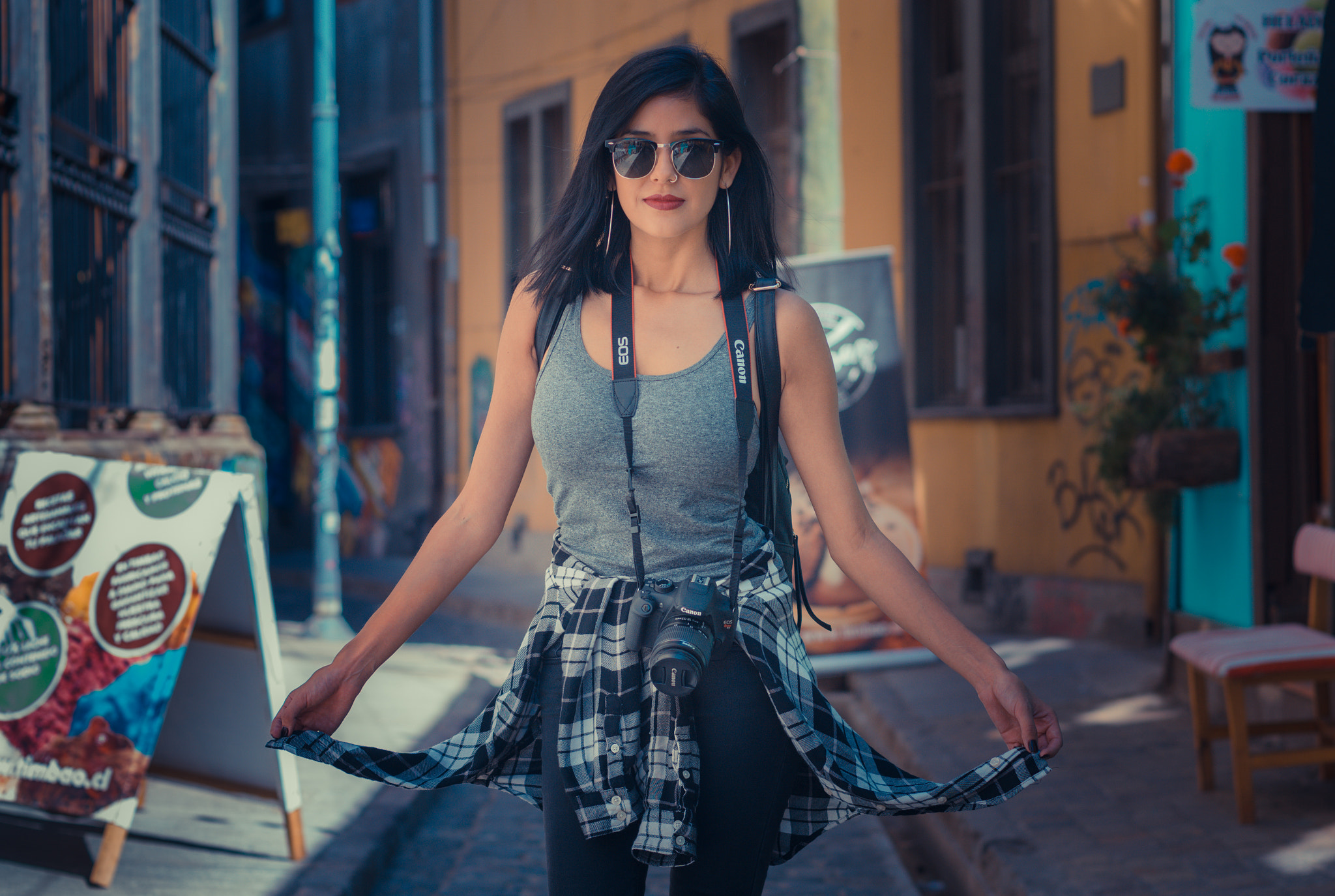 Sony ILCA-77M2 + Sony 50mm F1.4 sample photo. Valparaiso con desmesurada photography