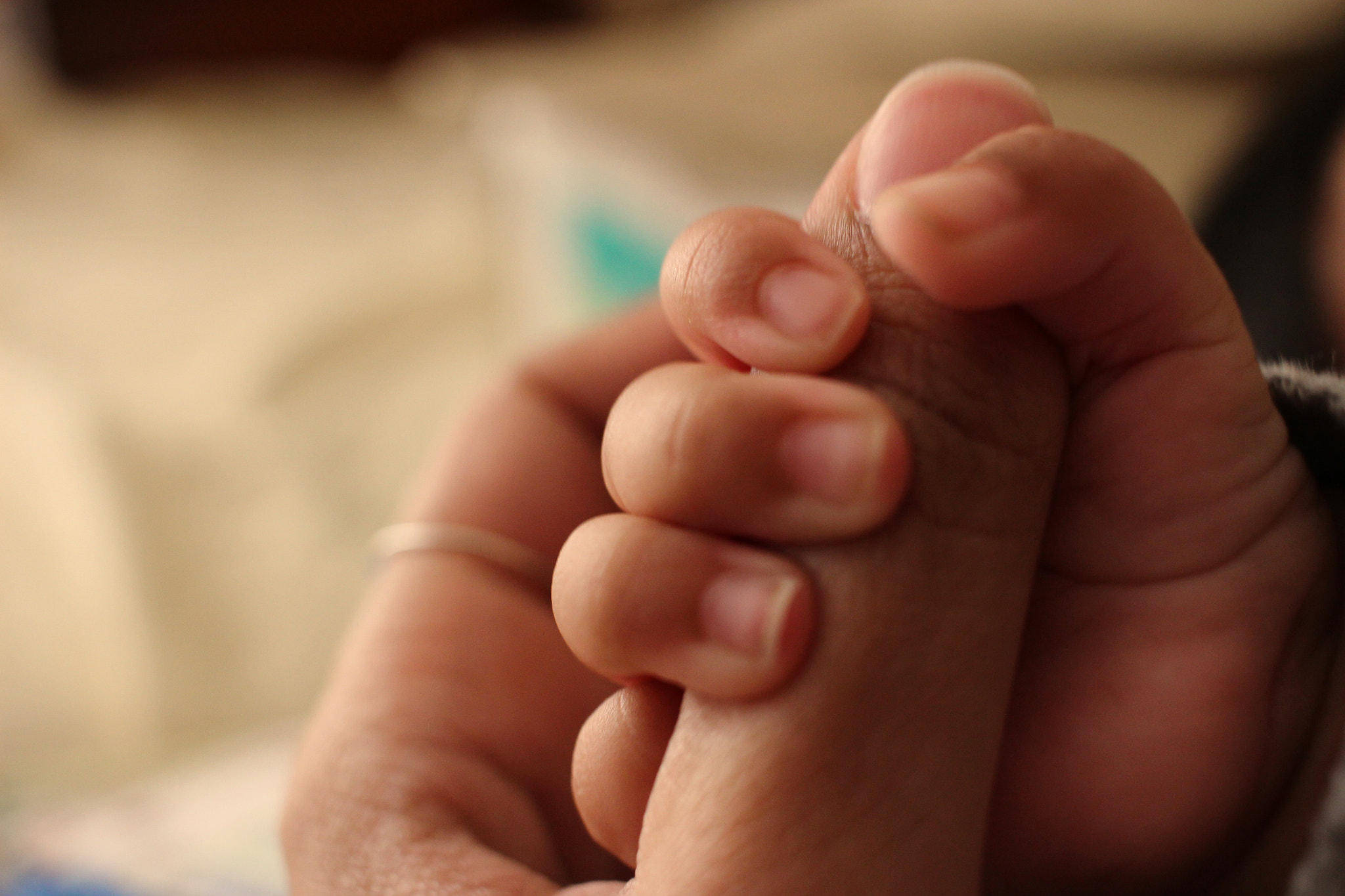 Canon EOS 100D (EOS Rebel SL1 / EOS Kiss X7) sample photo. Perfect little fingers photography