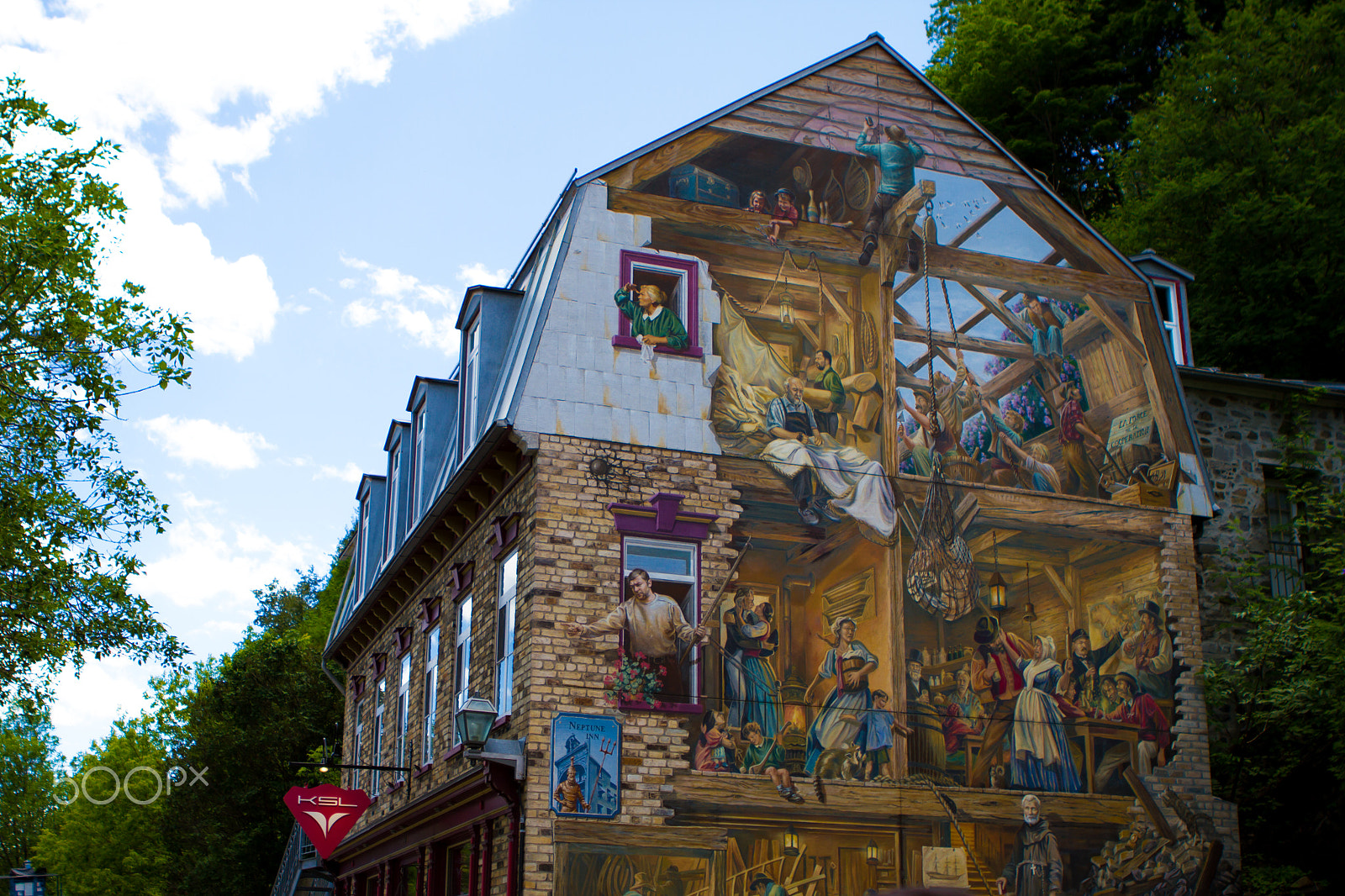 Canon EOS 7D + Canon EF 24-70mm F2.8L USM sample photo. Wall murals of québec city photography