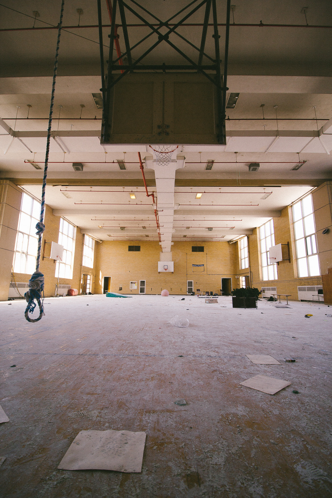 Canon EOS 60D sample photo. Abandoned. photography