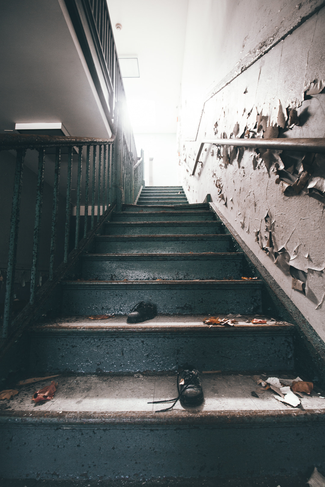 Canon EOS 60D sample photo. Abandoned. photography