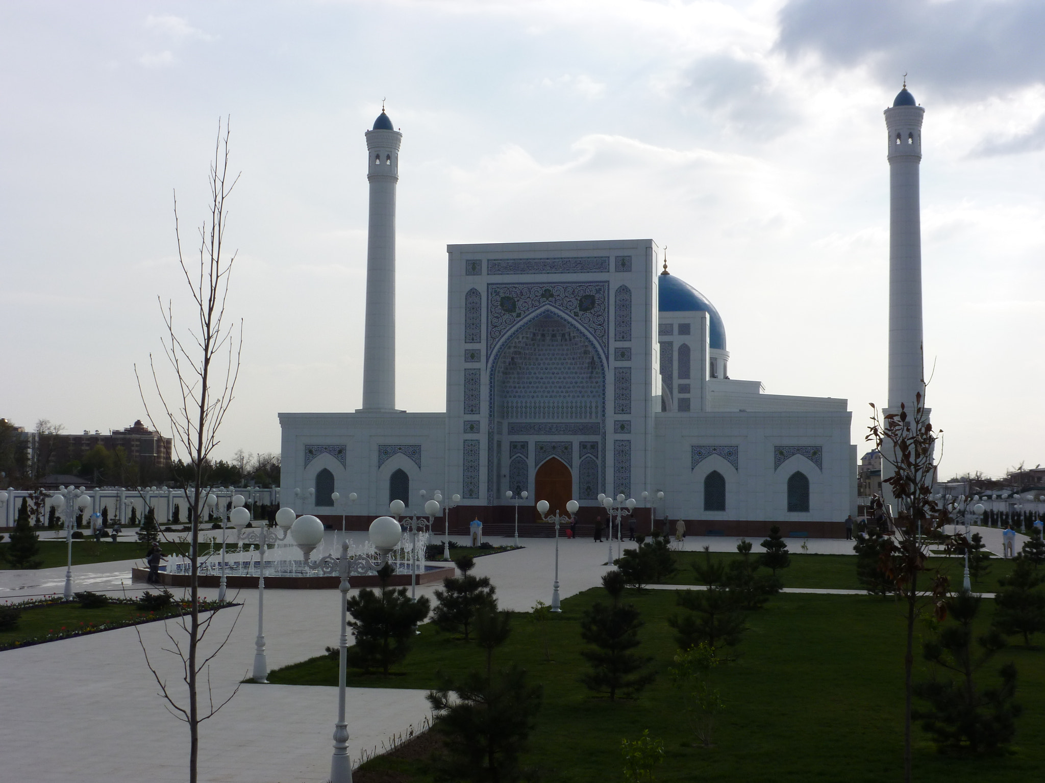 Panasonic Lumix DMC-ZS8 (Lumix DMC-TZ18) sample photo. Minor mosque photography