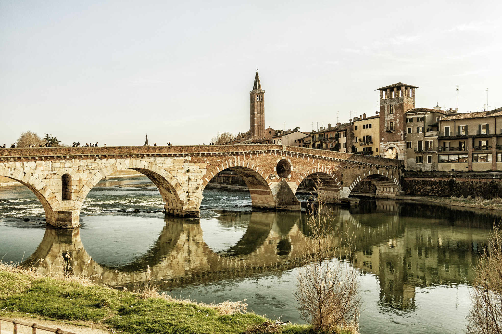 Canon EOS 650D (EOS Rebel T4i / EOS Kiss X6i) sample photo. Verona reflections photography