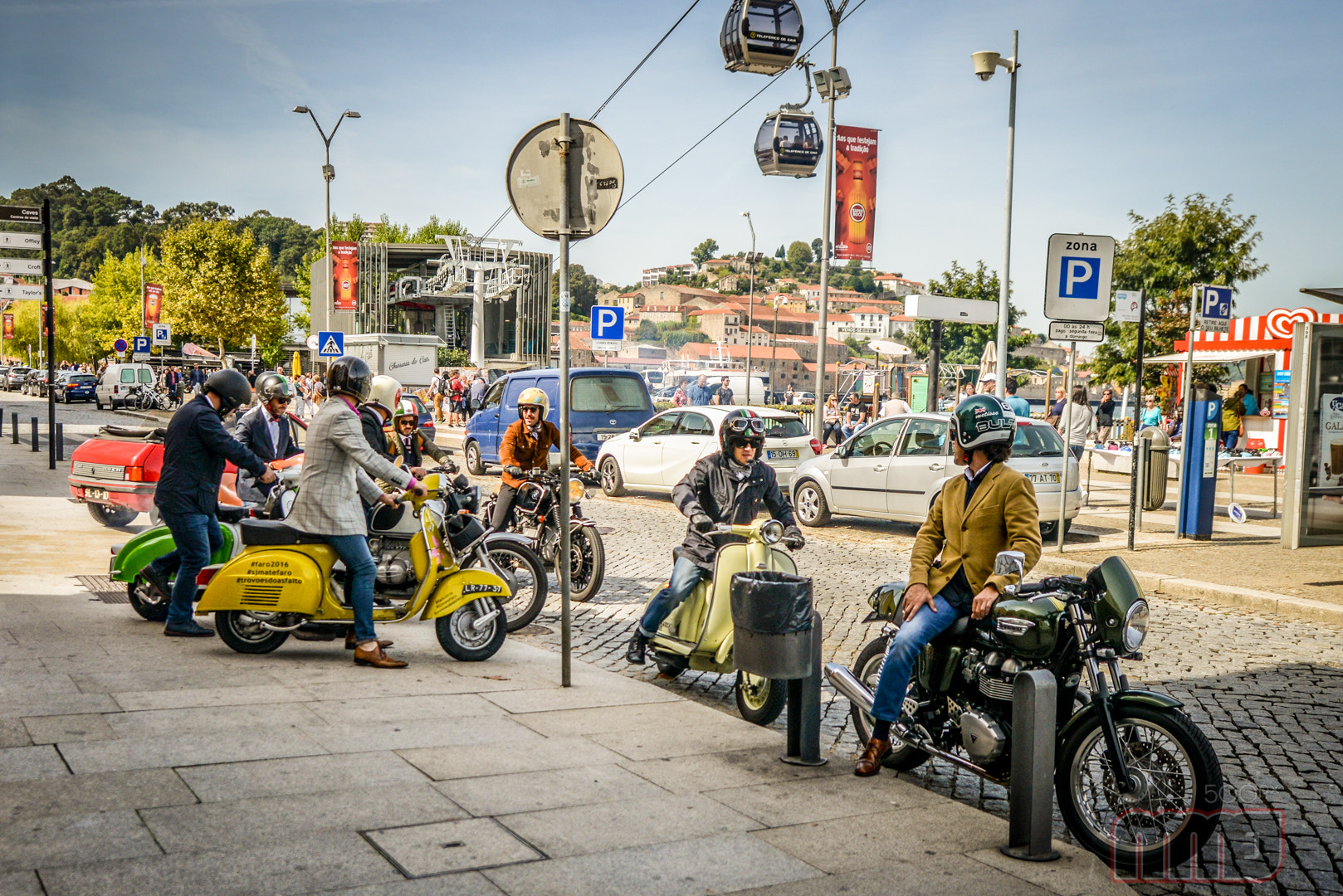 Nikon AF-S Nikkor 14-24mm F2.8G ED sample photo. Out for a ride photography