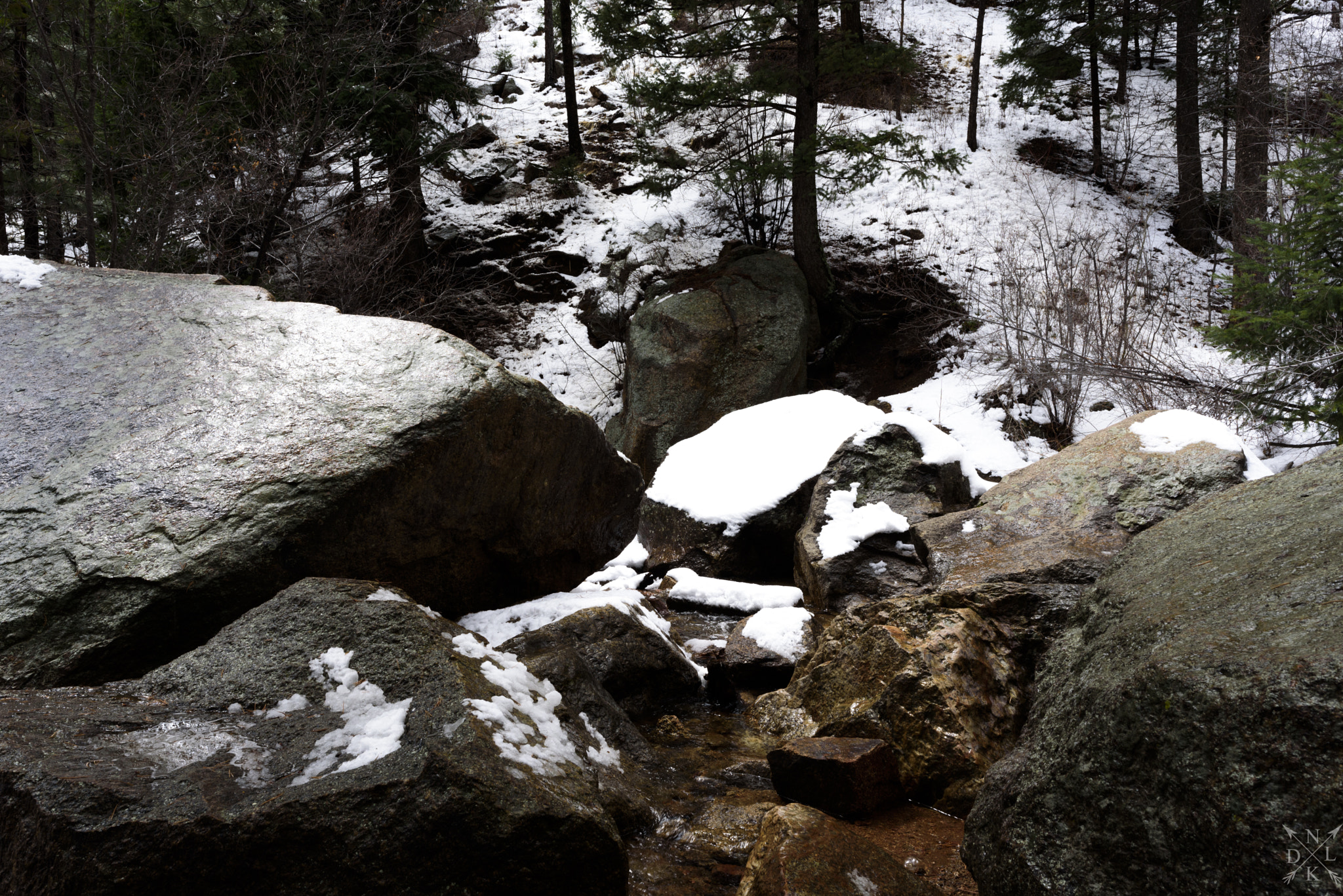 Nikon D750 + Nikon AF-S Nikkor 24mm F1.8G ED sample photo. Creek in the shadows photography