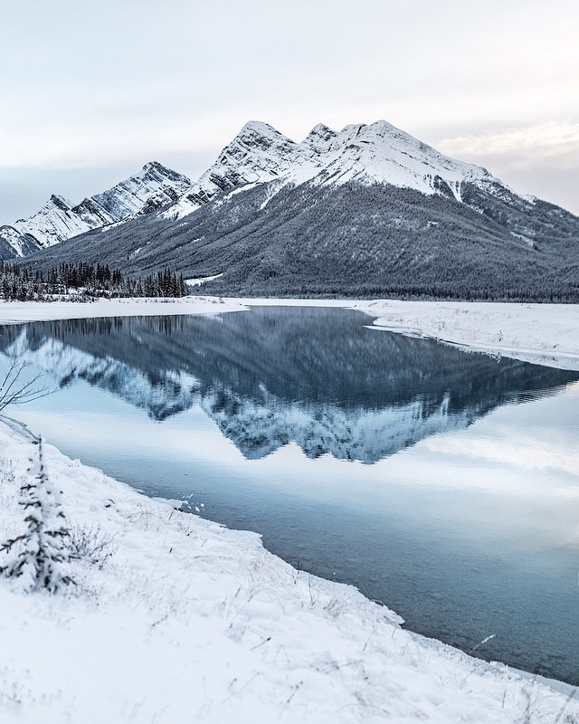 Nikon D4 + Sigma 35mm F1.4 DG HSM Art sample photo. Spray lakes. kananaskis. alberta. photography