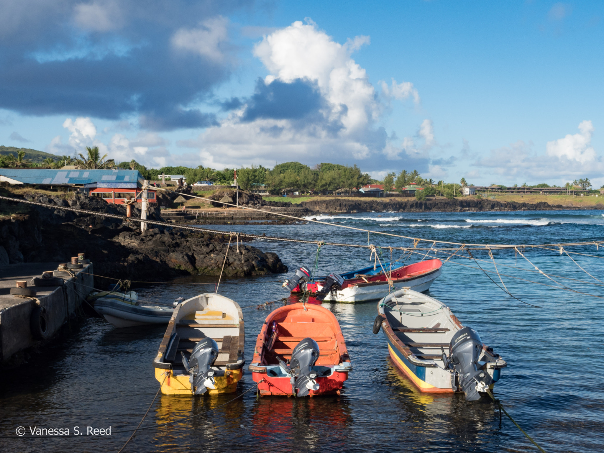 Olympus OM-D E-M1 Mark II sample photo. Hanga roa harbor photography