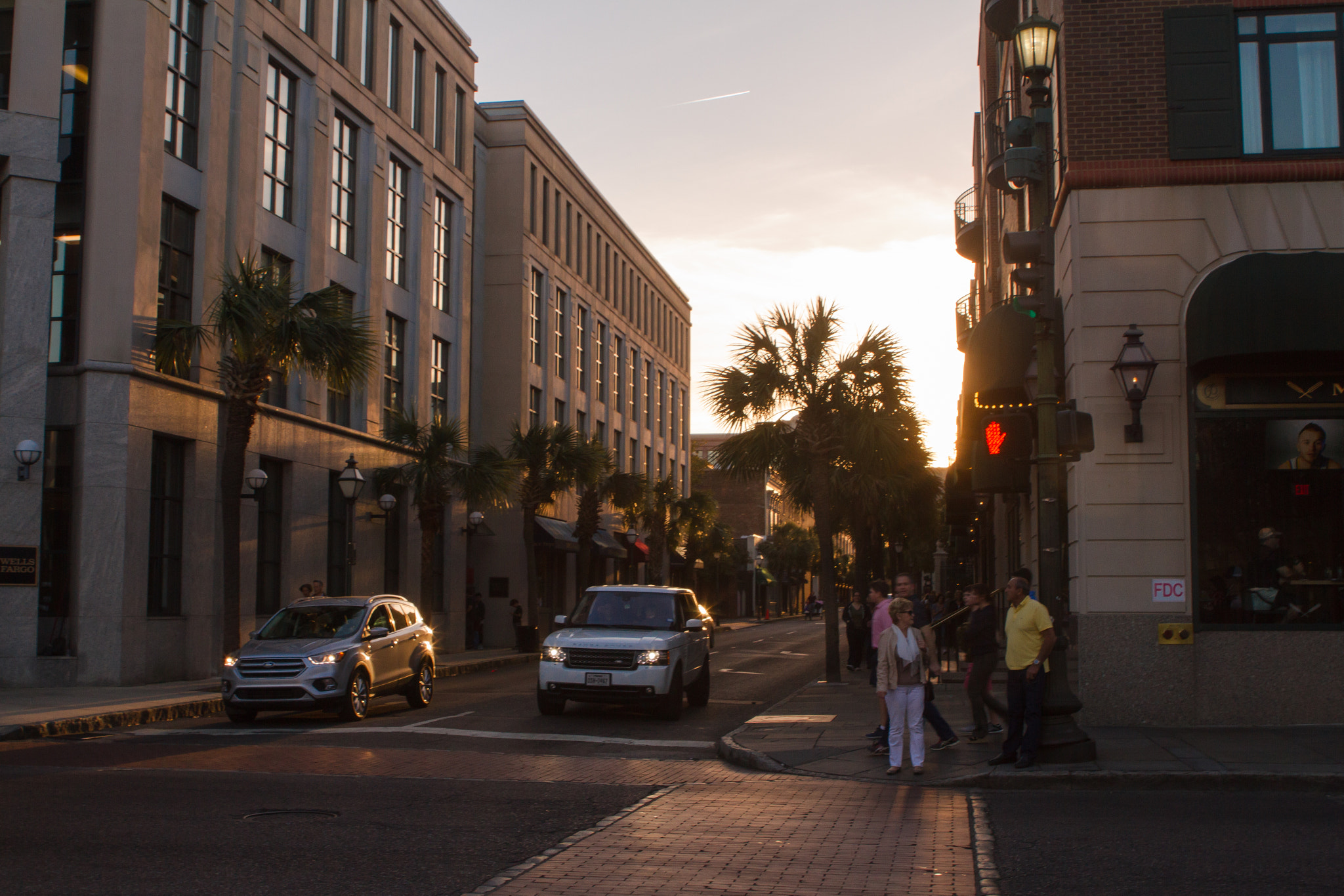 Canon EOS 7D + Canon EF 24-70mm F2.8L USM sample photo. Sunset street photography