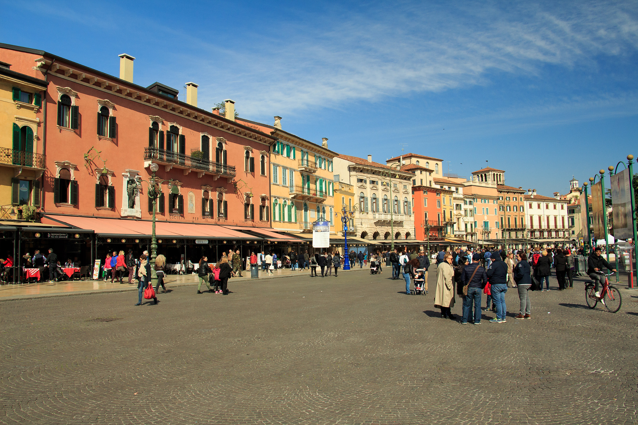 Canon EOS 650D (EOS Rebel T4i / EOS Kiss X6i) sample photo. City of verona photography