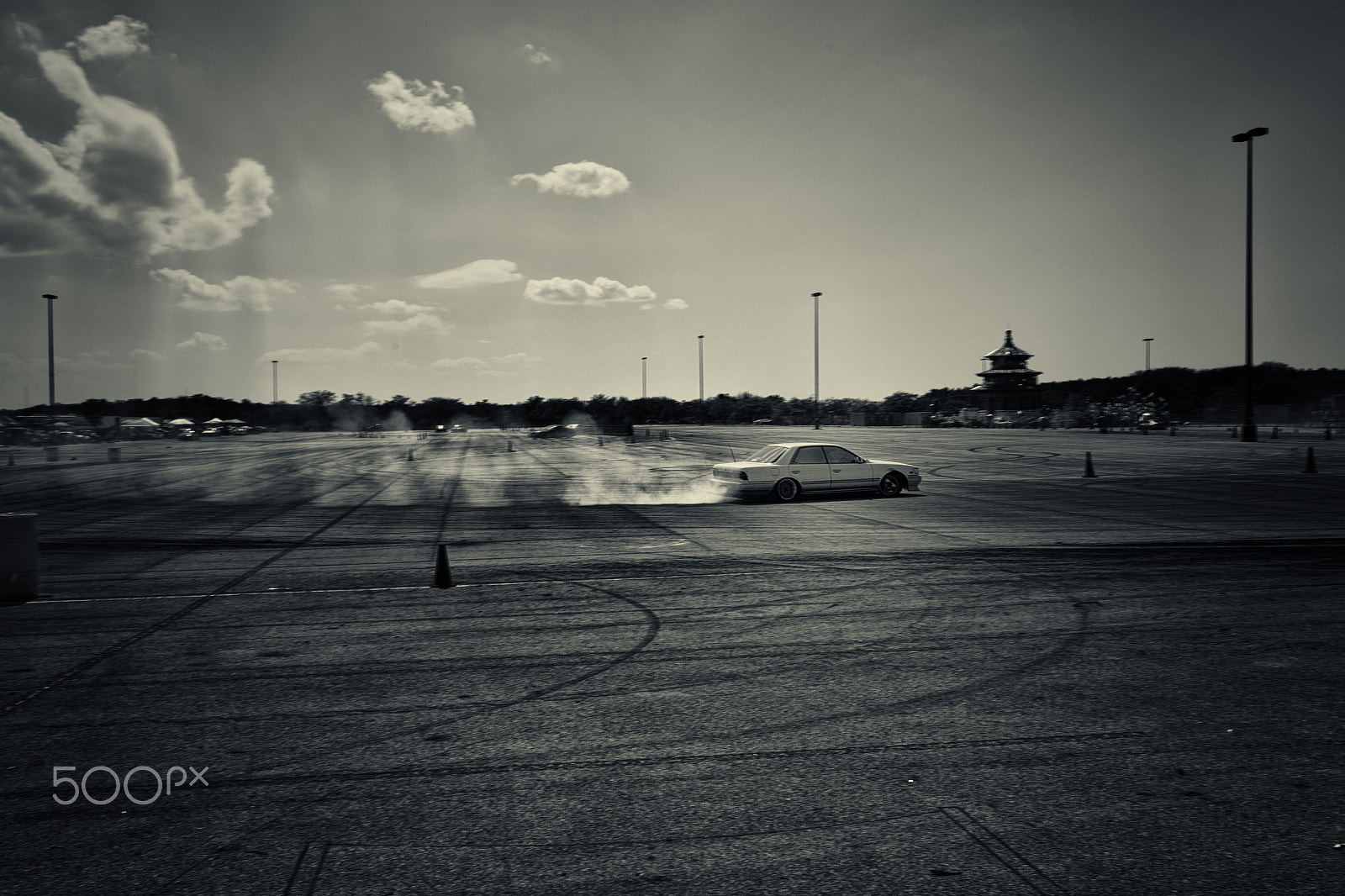 Canon EOS 5D Mark IV + Canon EF 16-35mm F2.8L III USM sample photo. Car drifiting i photography