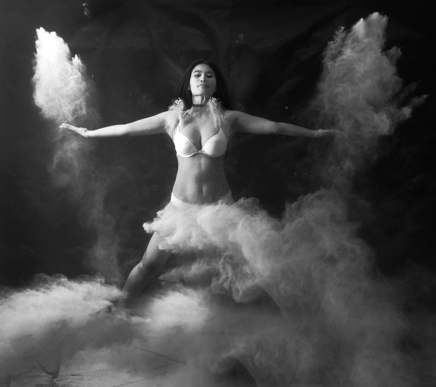 Panasonic Lumix DMC-GH4 sample photo. Dancing in the clouds 3 photography
