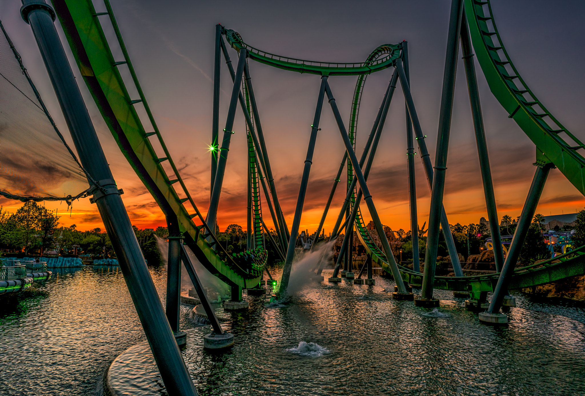 E 21mm F2.8 sample photo. The hulk photography