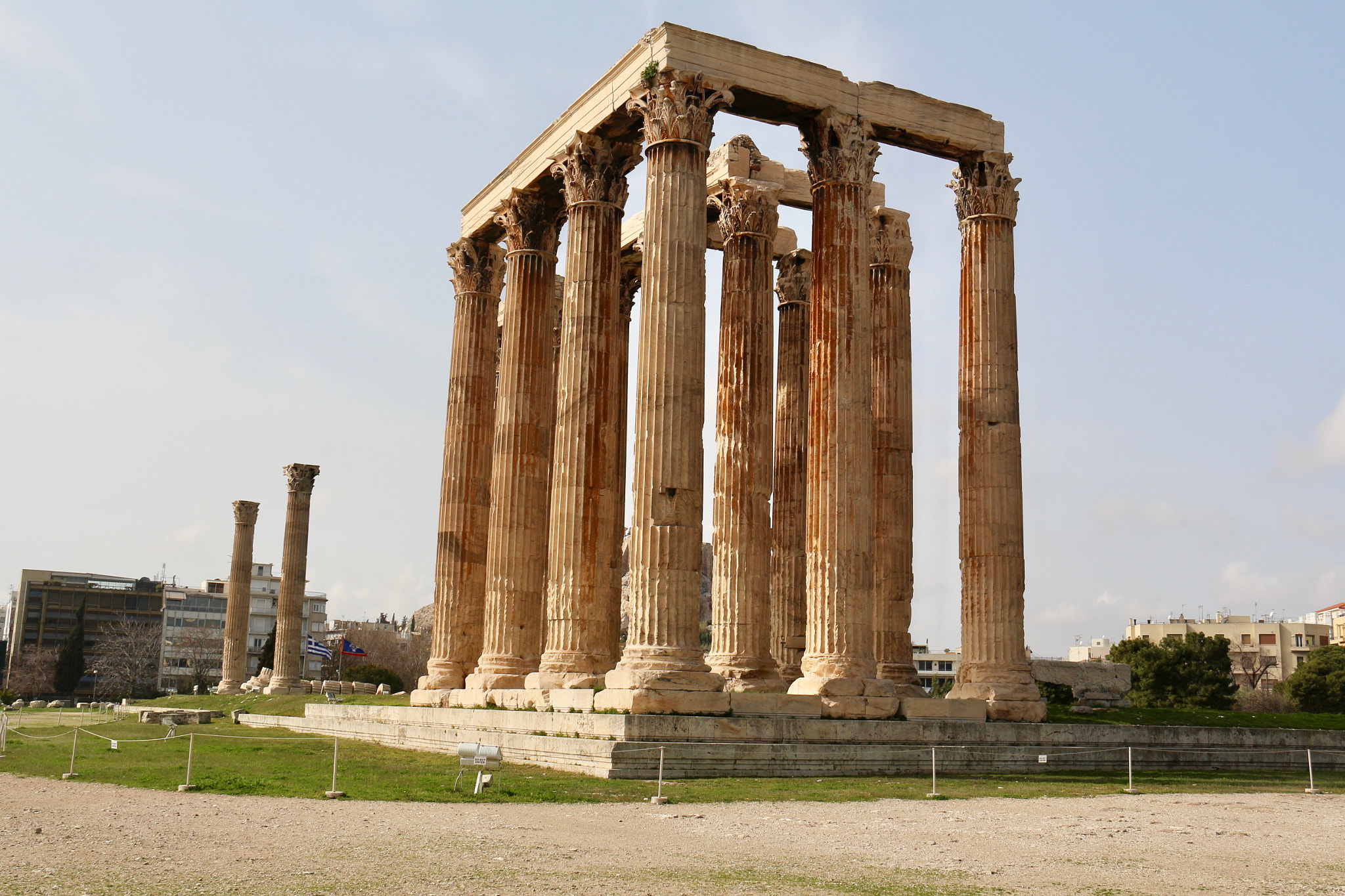 Canon EF-S 18-200mm F3.5-5.6 IS sample photo. The temple of zeus photography
