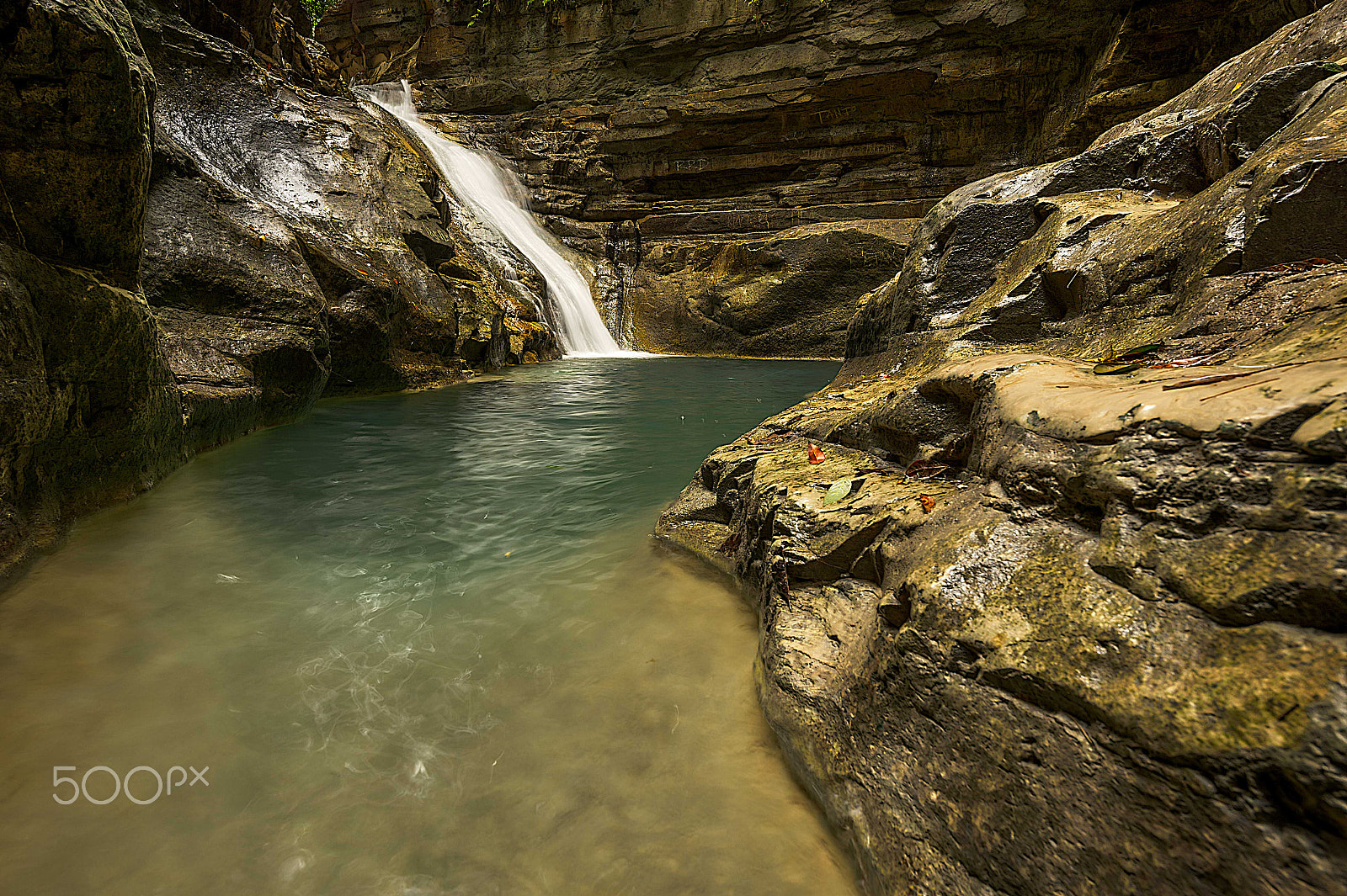 Nikon Df + Nikon AF-S Nikkor 14-24mm F2.8G ED sample photo. Waimarang waterfall photography