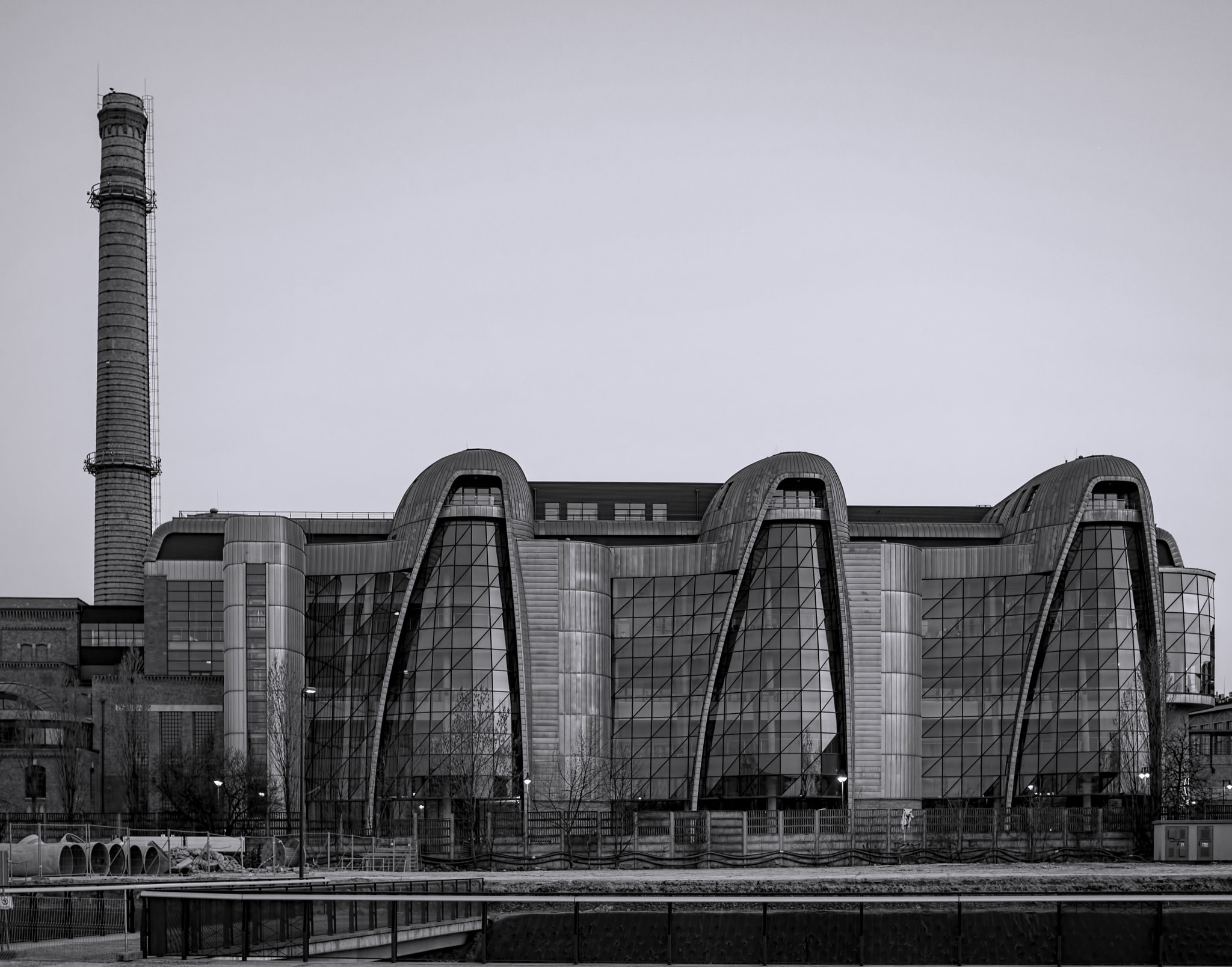 Olympus OM-D E-M10 + Olympus M.Zuiko Digital 25mm F1.8 sample photo. Modern architecture sample in lodz/poland photography
