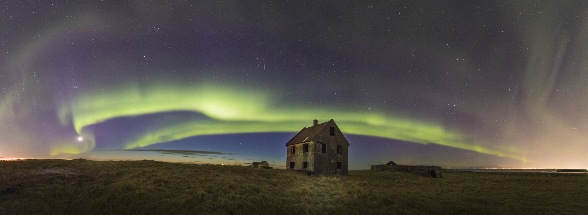 Canon EF 16-35mm F4L IS USM sample photo. Aslaksstadir photography