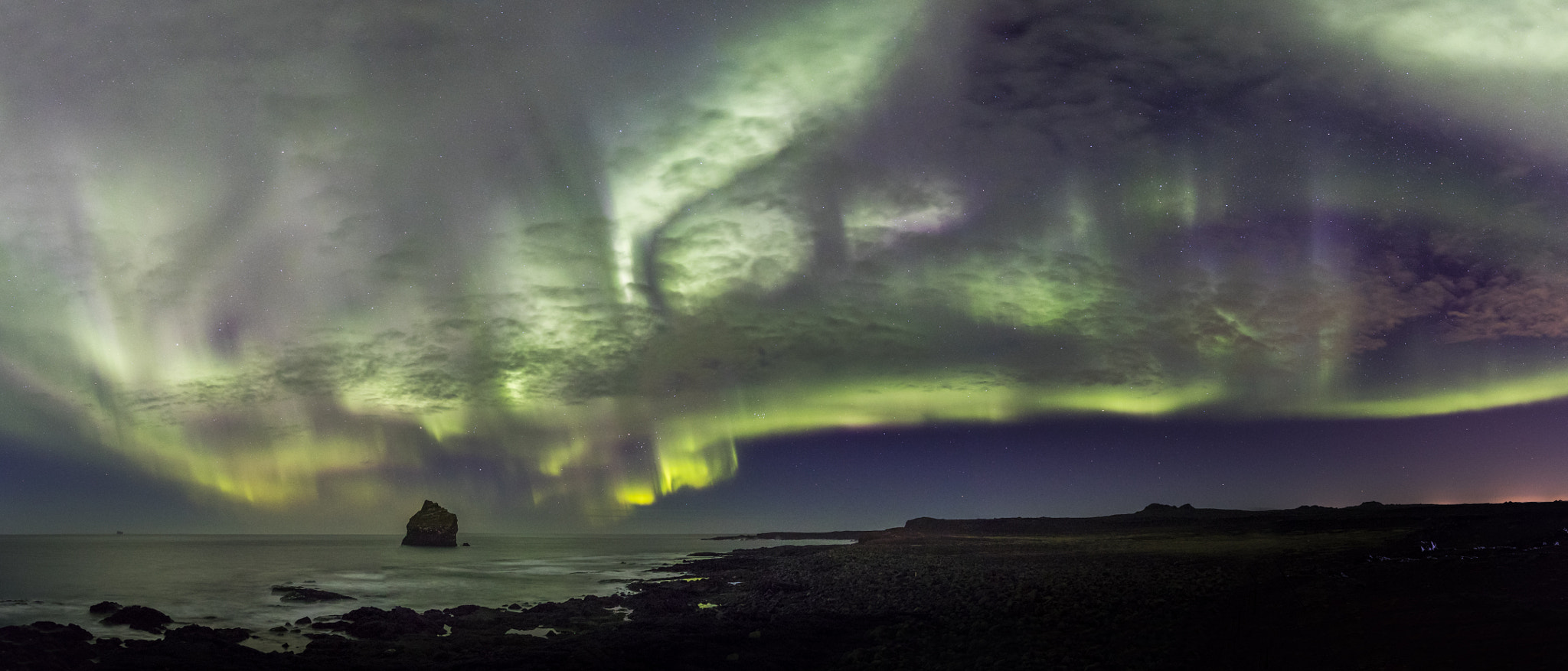 Canon EF 16-35mm F4L IS USM sample photo. Great aurora display in pano photography
