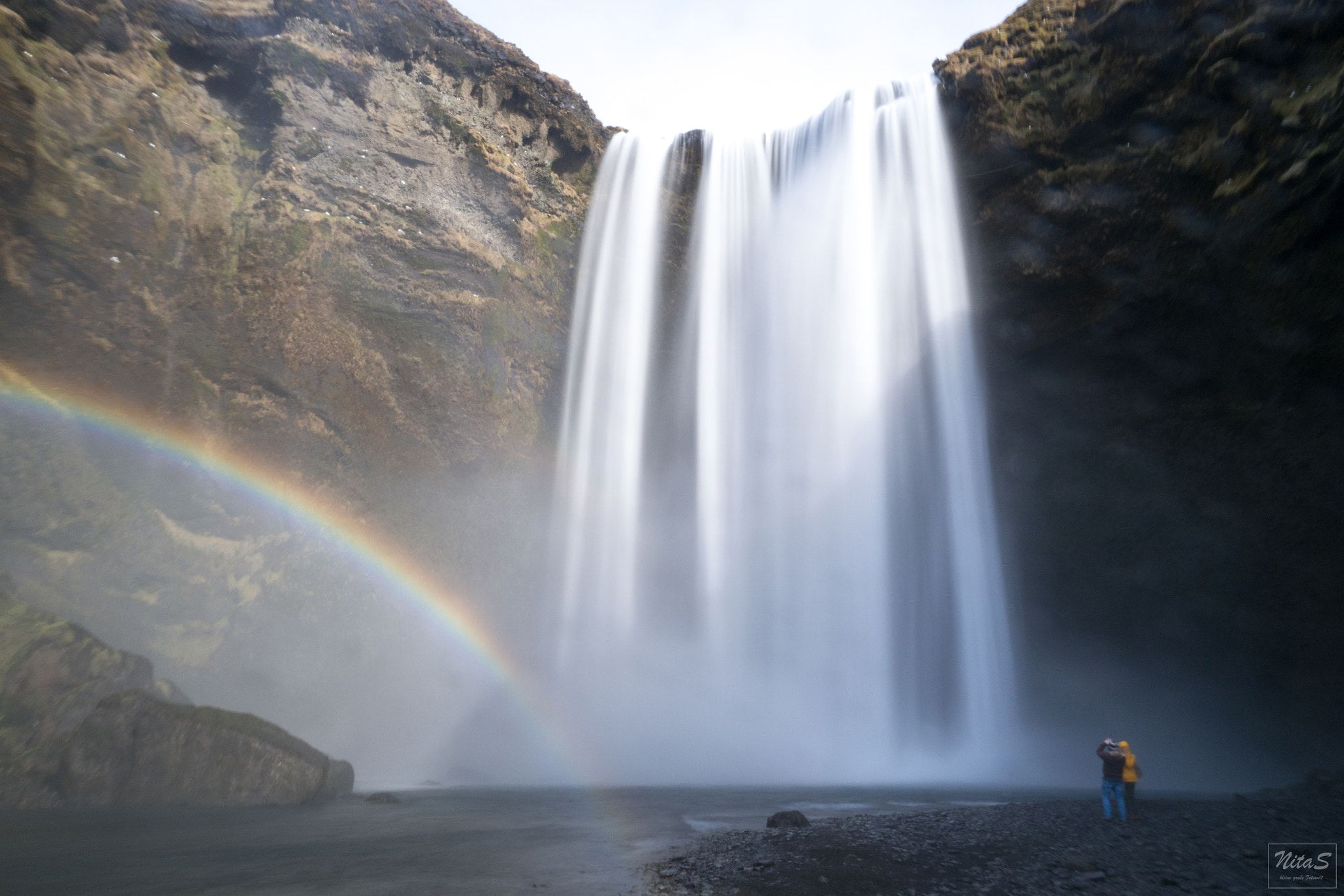 Olympus OM-D E-M1 Mark II + Olympus M.Zuiko Digital ED 12-40mm F2.8 Pro sample photo. Skogafoss photography