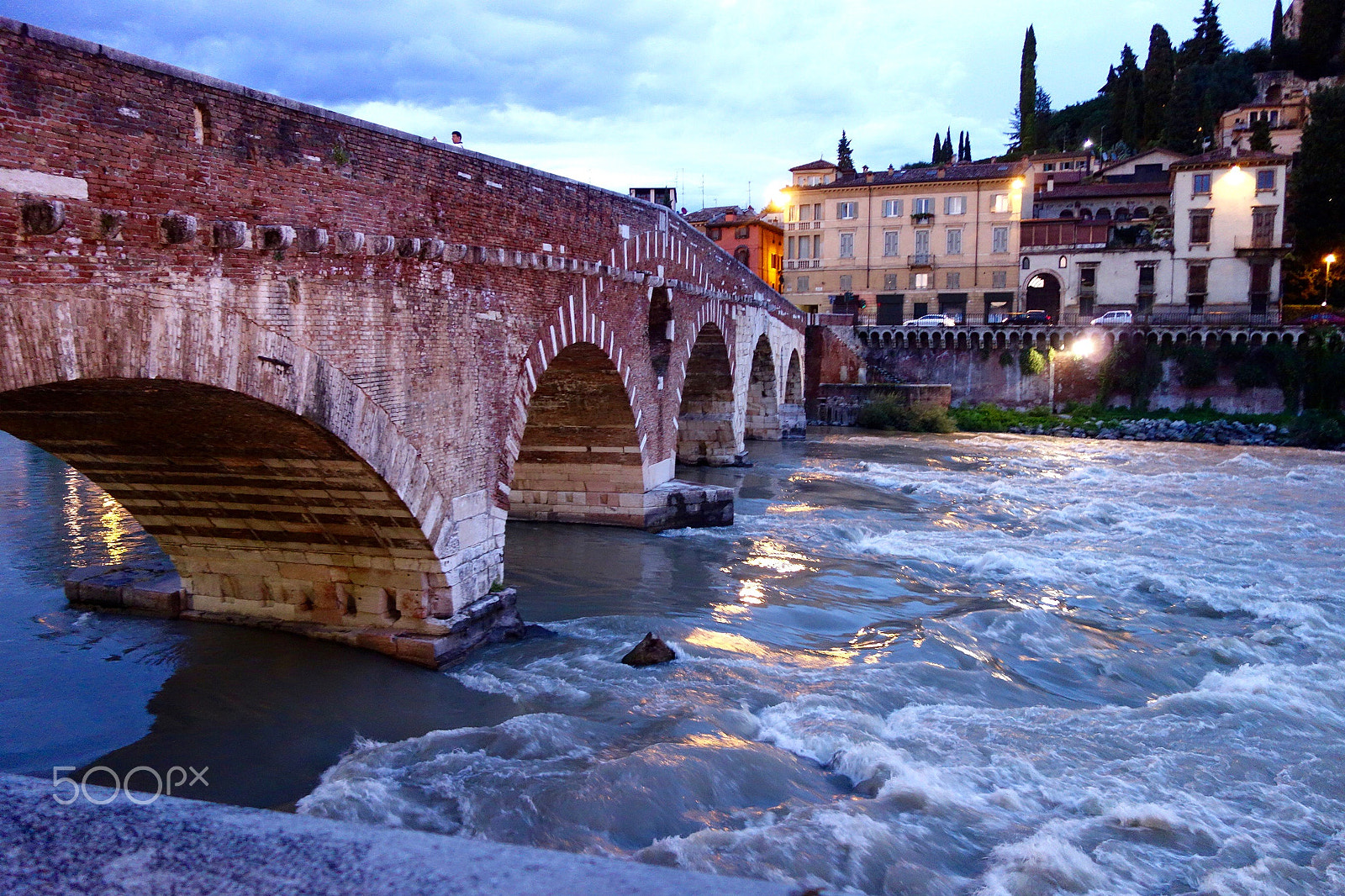 Sony Cyber-shot DSC-RX100 sample photo. Italian bridge at dusk photography