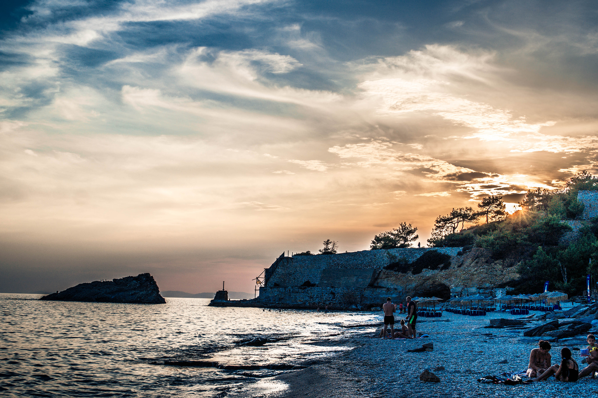 Samsung NX300 + Samsung NX 20-50mm F3.5-5.6 ED sample photo. Metallia beach photography
