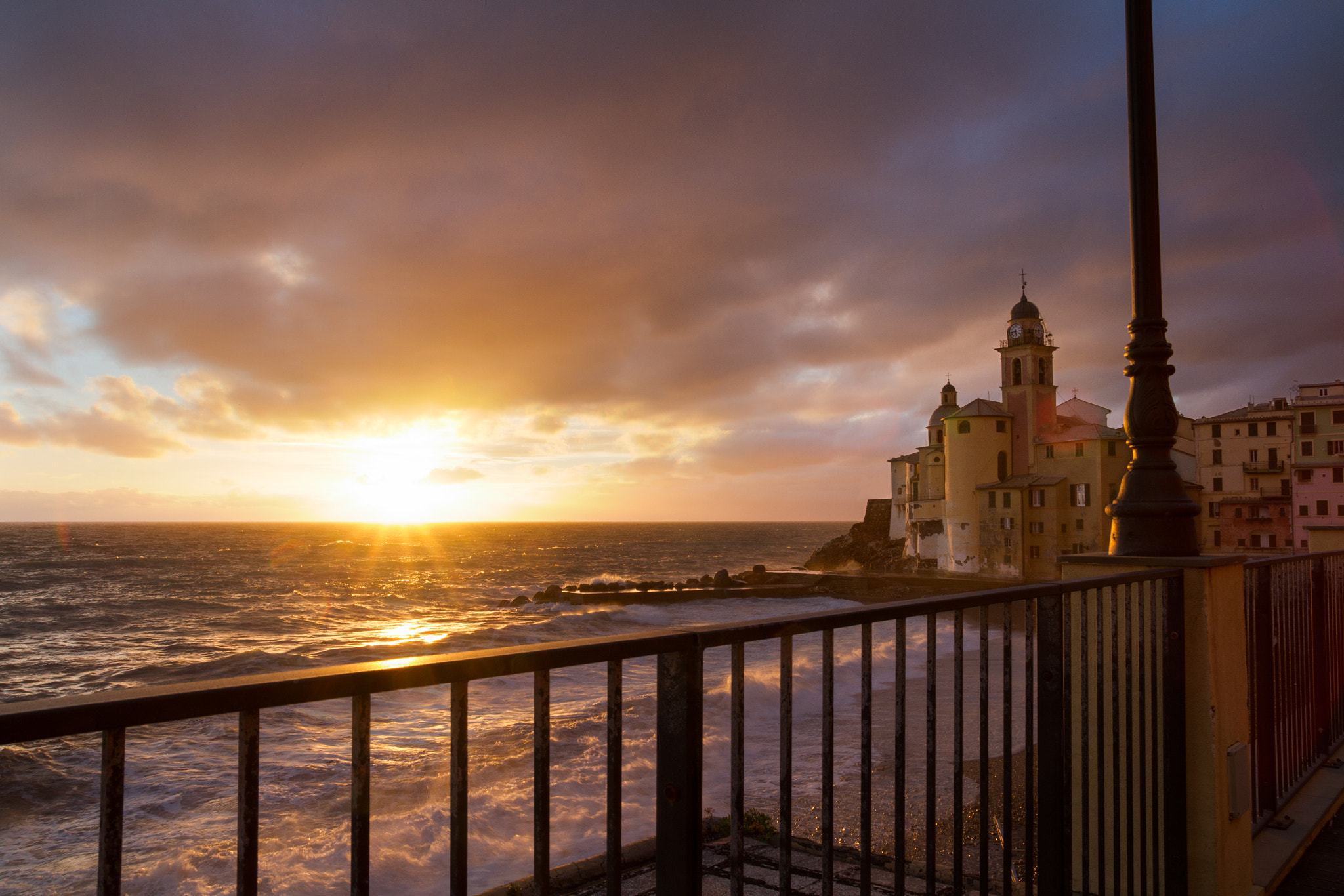 Tamron SP AF 17-50mm F2.8 XR Di II LD Aspherical (IF) sample photo. Sunset and church photography