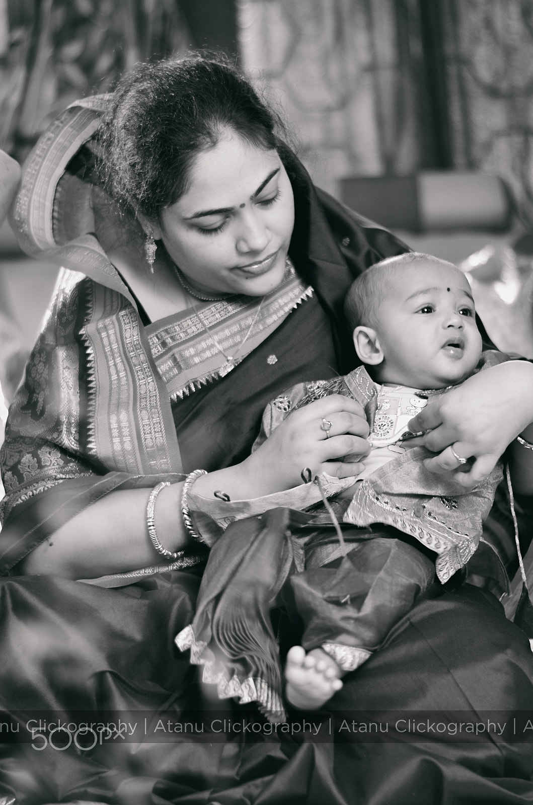 Nikon D5100 + Nikon AF-S Nikkor 50mm F1.8G sample photo. || the safest place in the world || photography