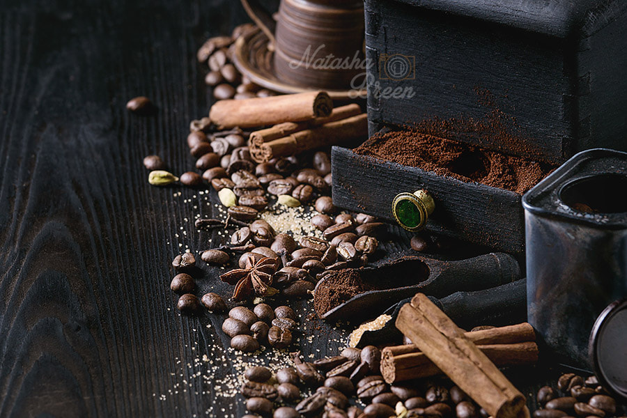 Canon EOS 700D (EOS Rebel T5i / EOS Kiss X7i) + Canon EF 70-200mm F4L IS USM sample photo. Black coffee beans with spices photography