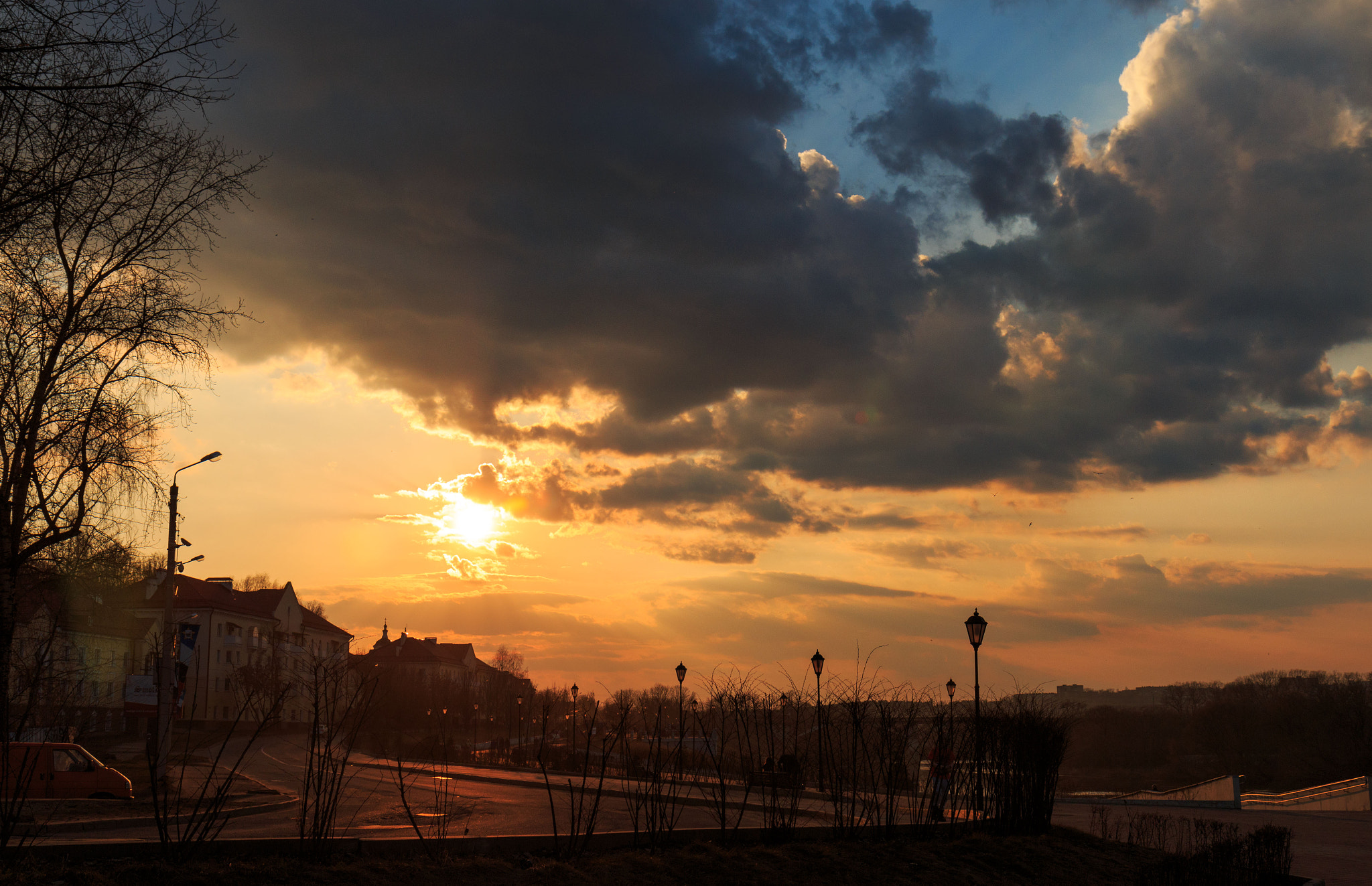 Canon EF-S 17-55mm F2.8 IS USM sample photo. The light photography
