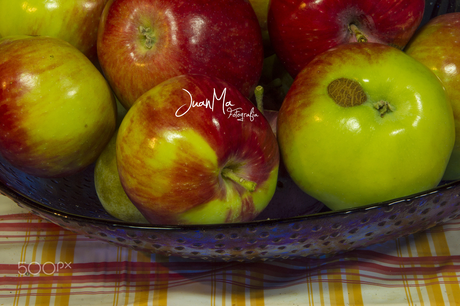 Sony Alpha DSLR-A500 sample photo. Manzanas: photography