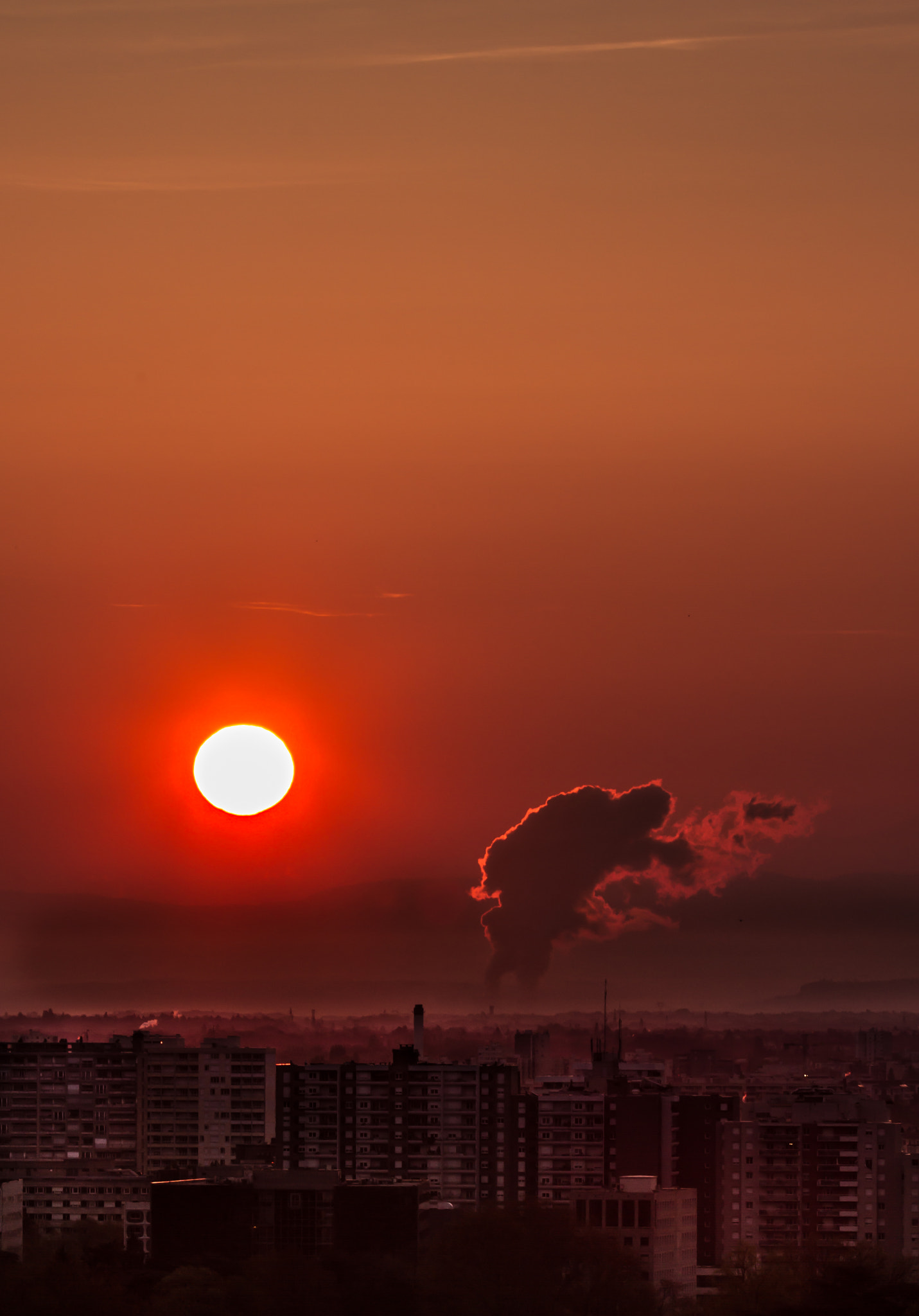 Canon EF 100-400mm F4.5-5.6L IS USM sample photo. Red rising photography