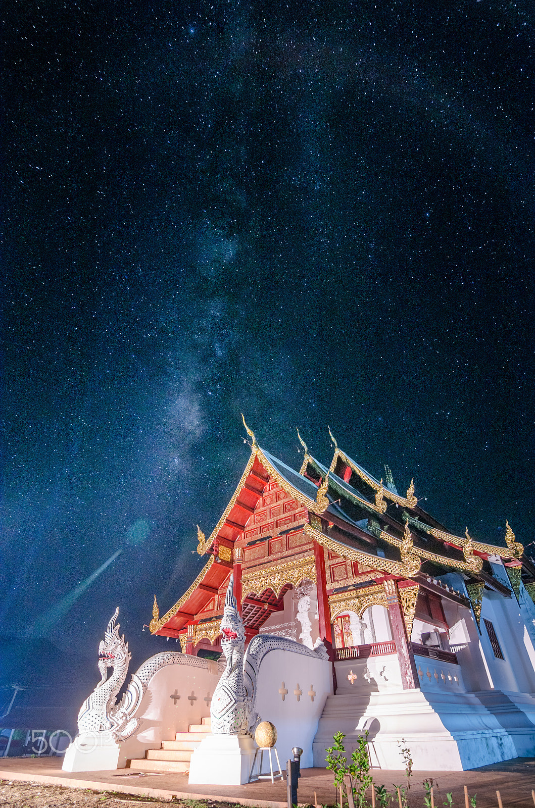 Nikon D5100 + Tokina AT-X Pro 11-16mm F2.8 DX II sample photo. Thai temple and the milky way photography