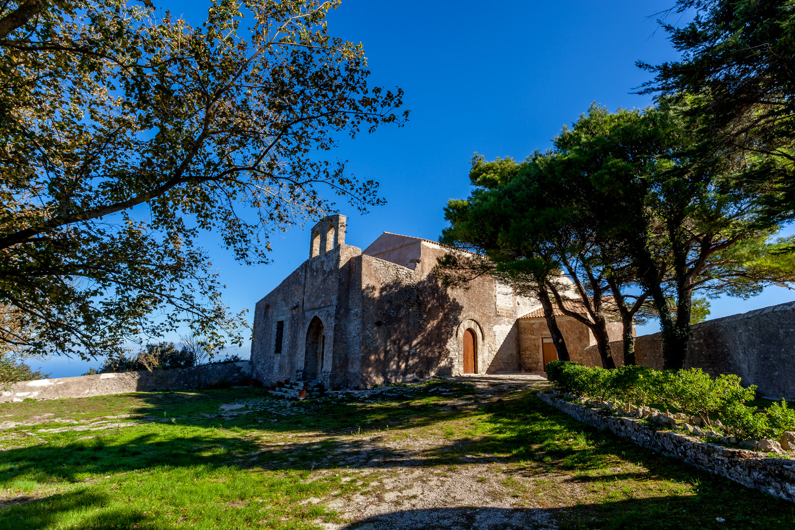 Canon EF 17-40mm F4L USM sample photo. Erice photography