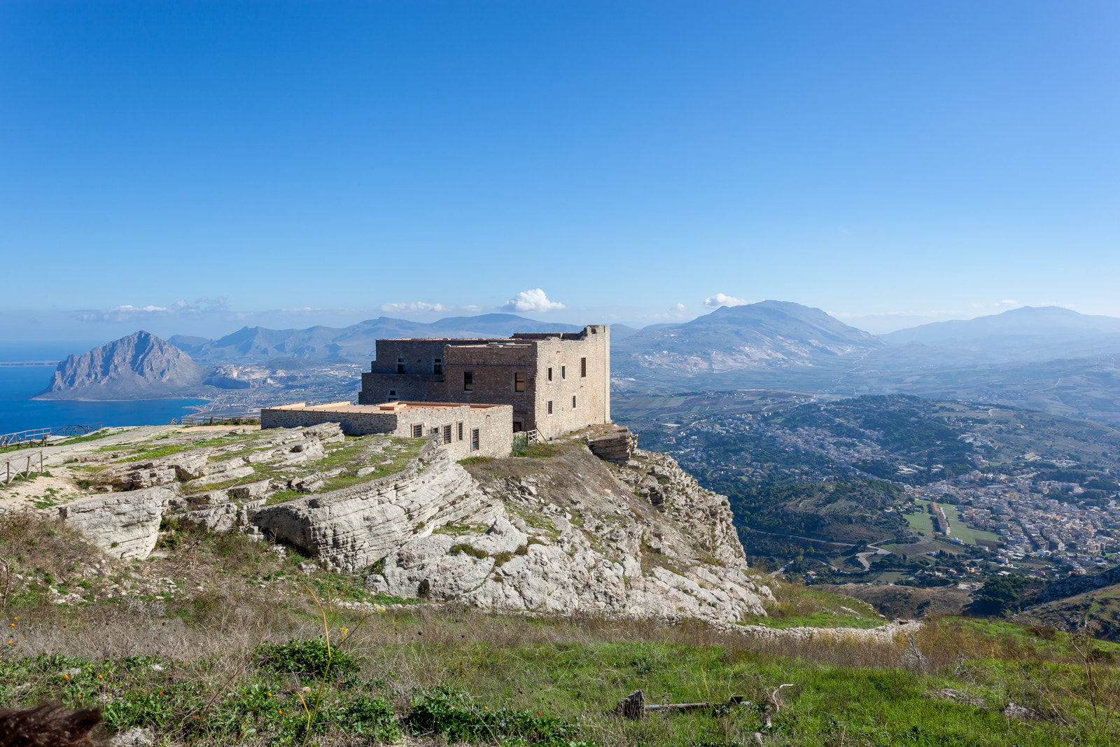 Canon EF 17-40mm F4L USM sample photo. Erice photography