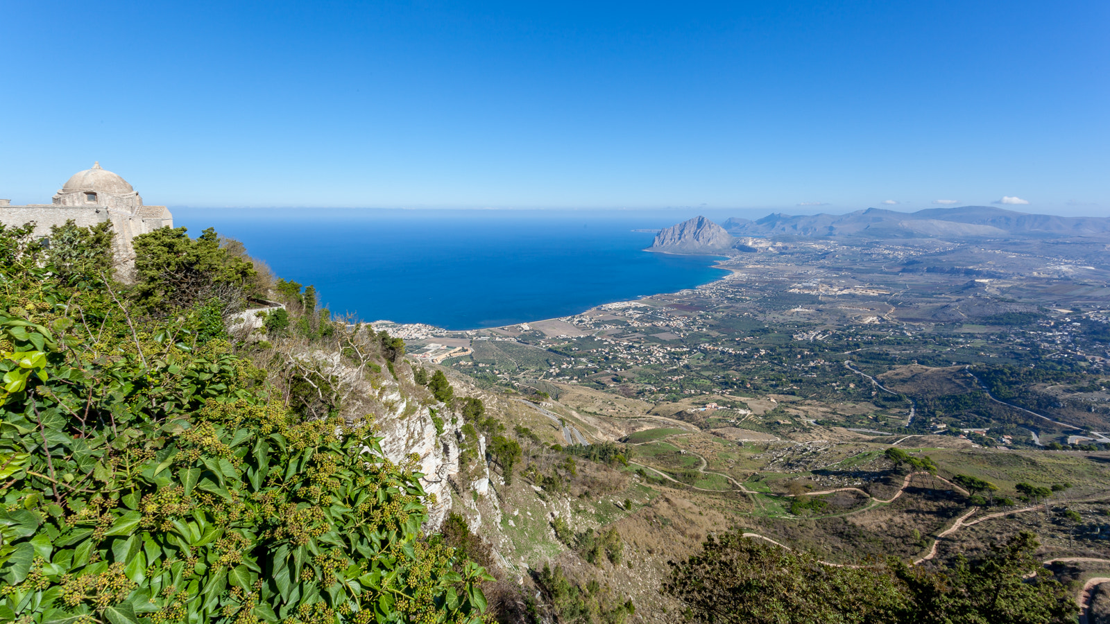Canon EF 17-40mm F4L USM sample photo. Erice photography