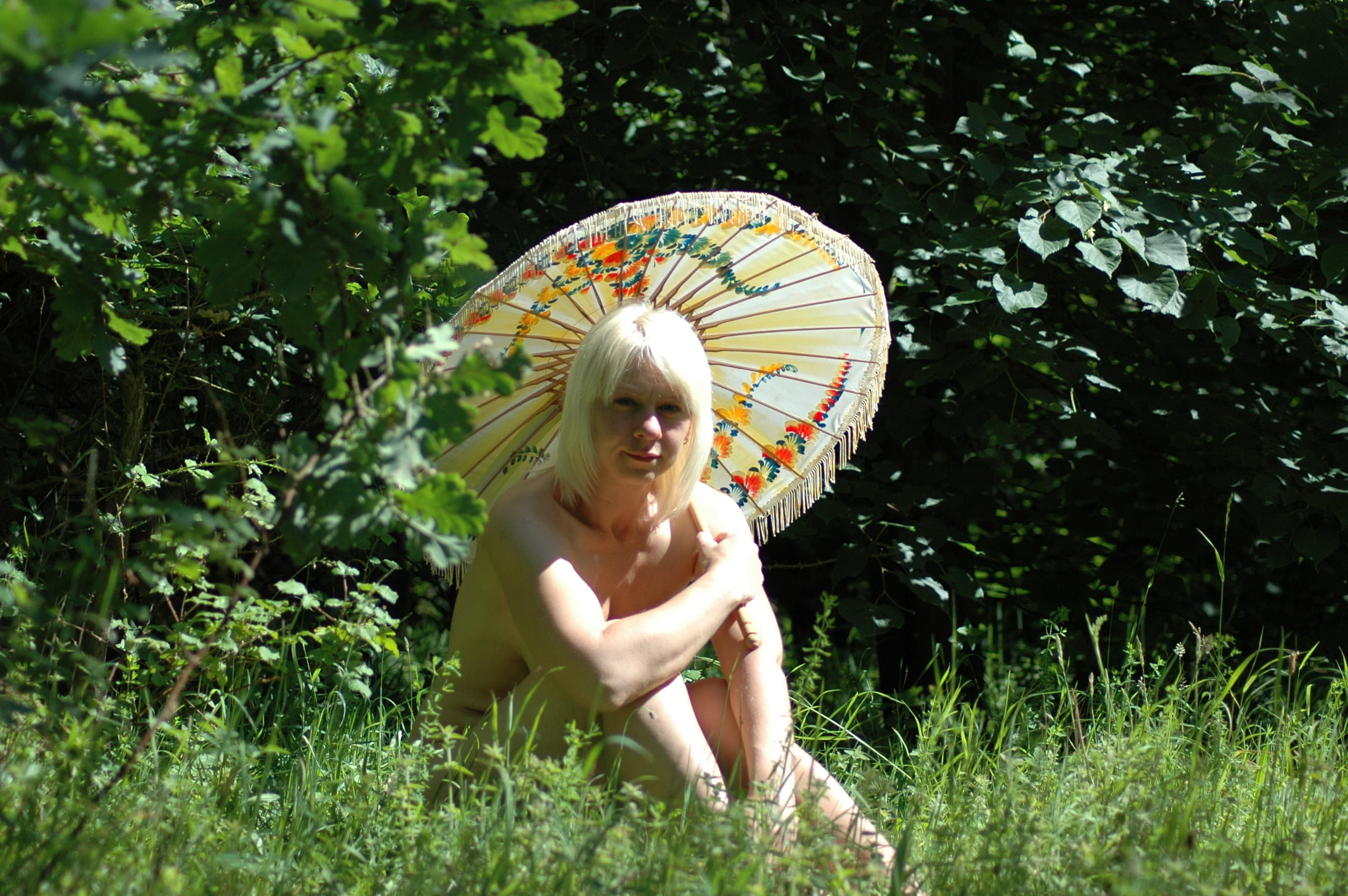 Nikon D70 sample photo. Under my parasol photography