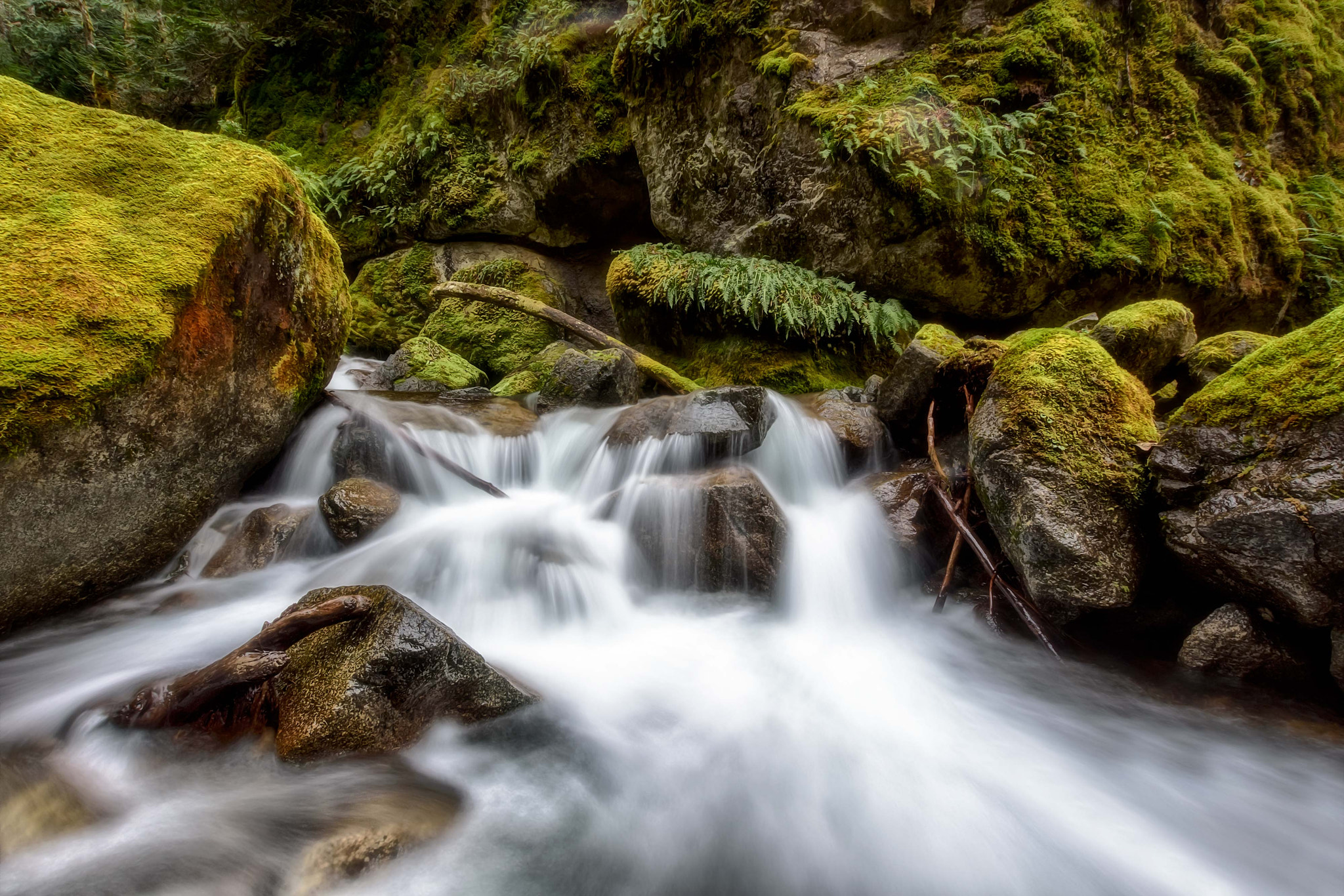 Nikon D7200 + Sigma 10-20mm F3.5 EX DC HSM sample photo. The bend photography