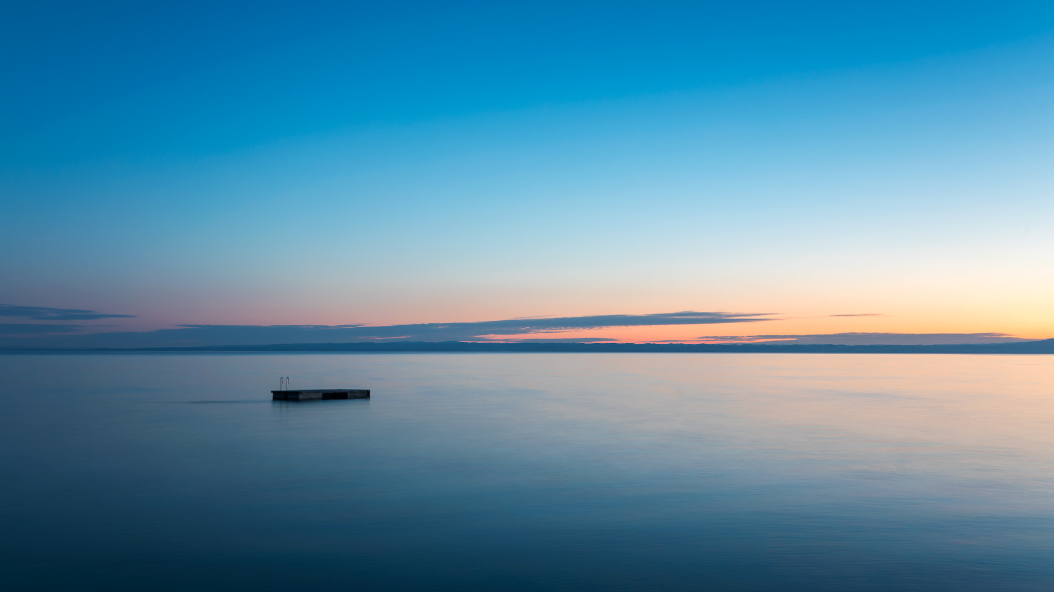 Canon EF 16-35mm F4L IS USM sample photo. Swimming raft photography