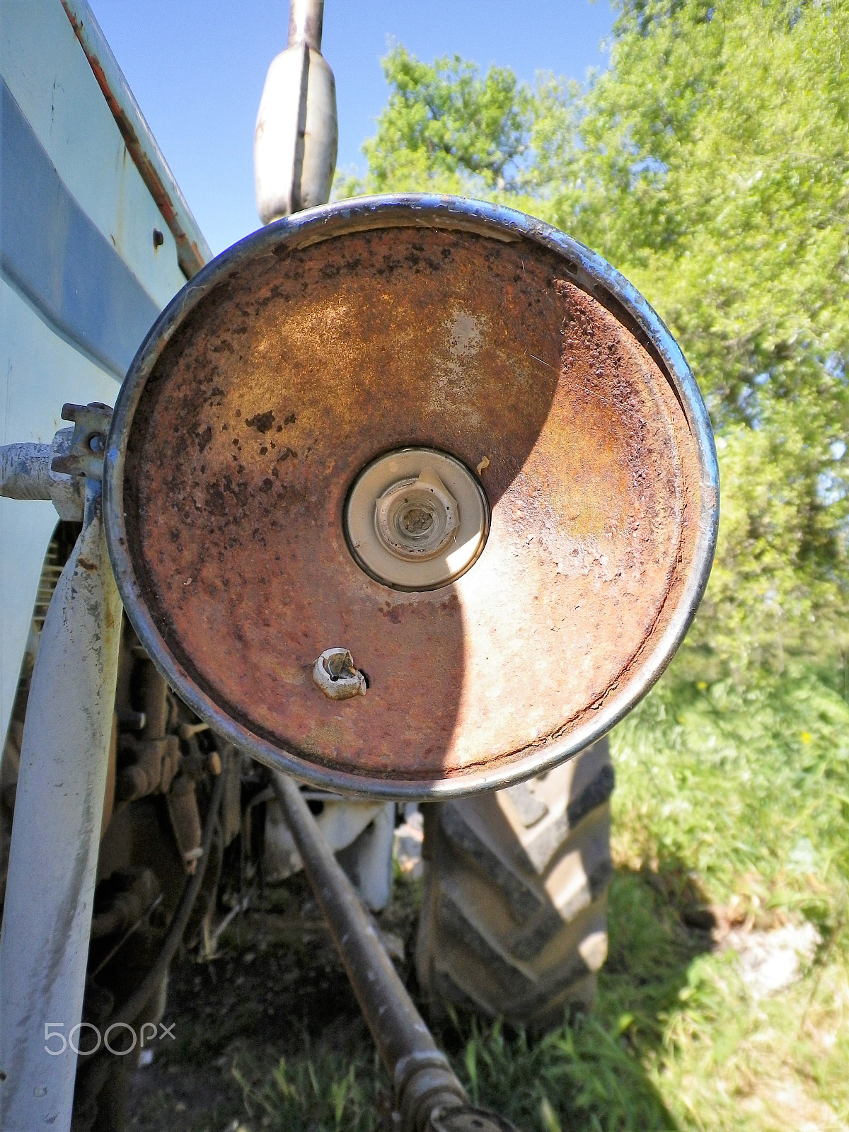Pentax Optio I-10 sample photo. Old tractor photography