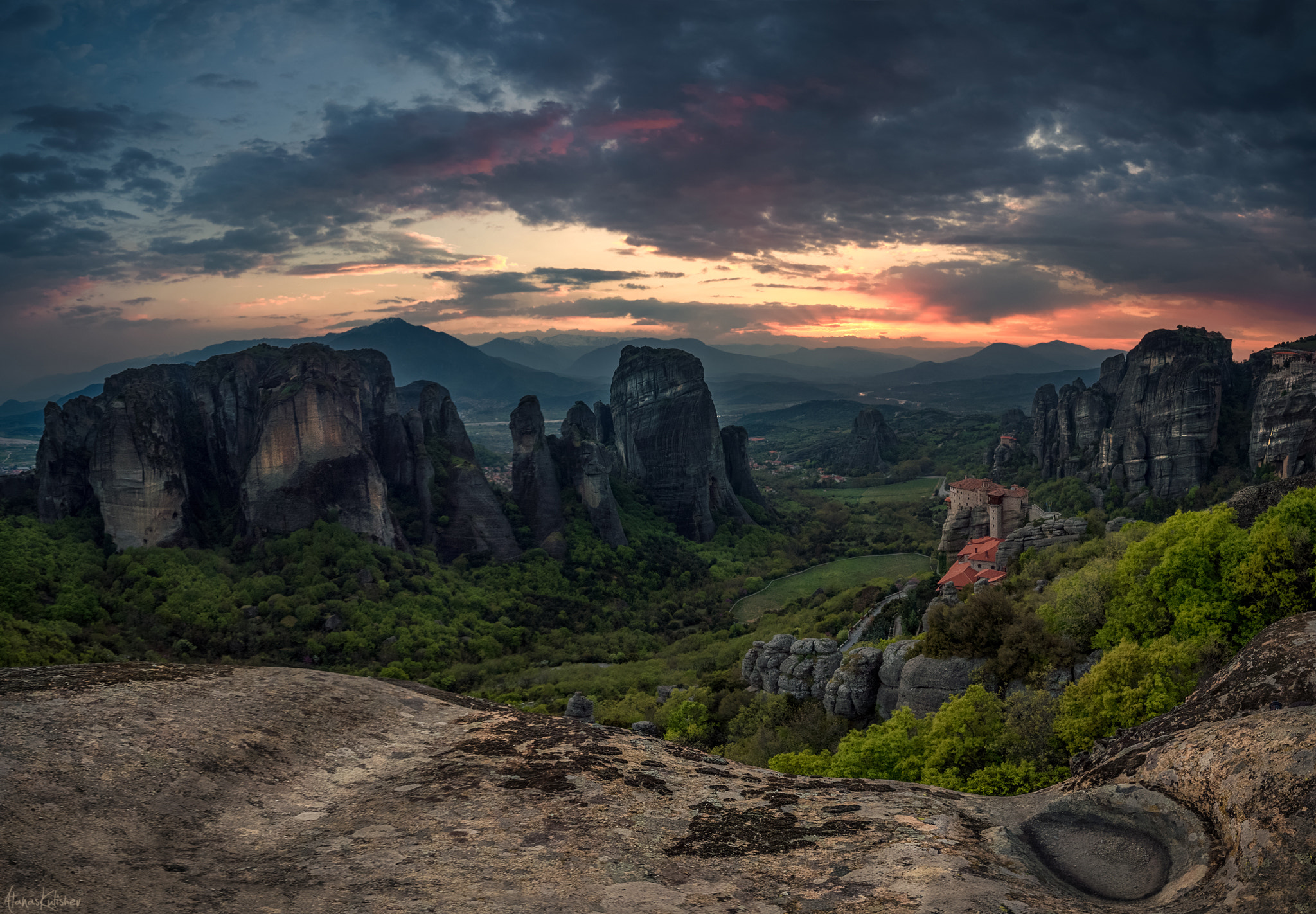 Nikon D750 + Nikon AF-S Nikkor 14-24mm F2.8G ED sample photo. Meteora photography