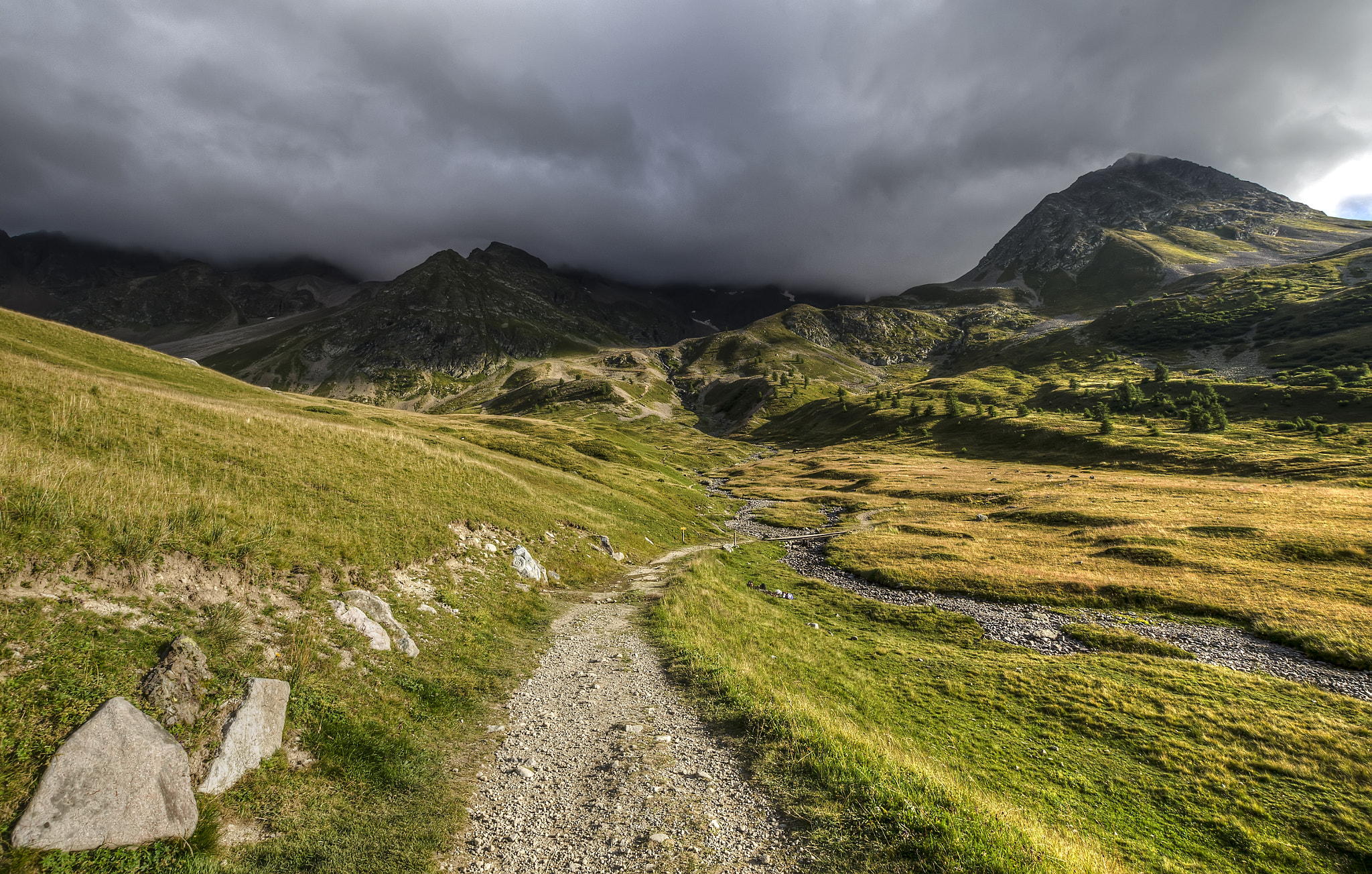 Nikon D5100 + Sigma 10-20mm F3.5 EX DC HSM sample photo. End of the summer photography