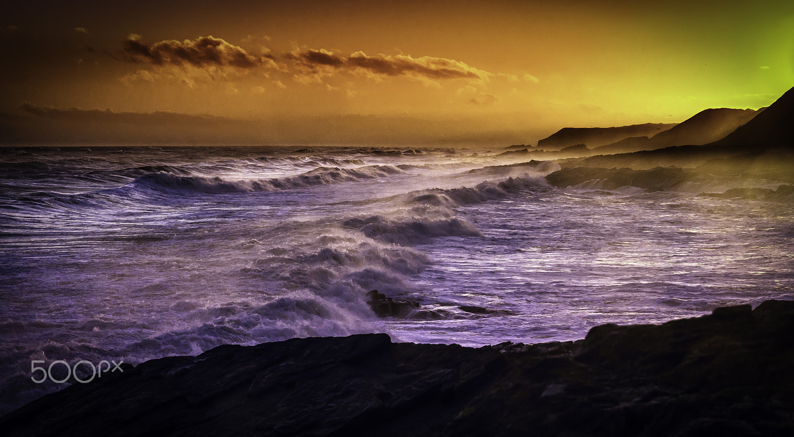 Canon EOS 700D (EOS Rebel T5i / EOS Kiss X7i) + Sigma 24-105mm f/4 DG OS HSM | A sample photo. Storm at sunset photography