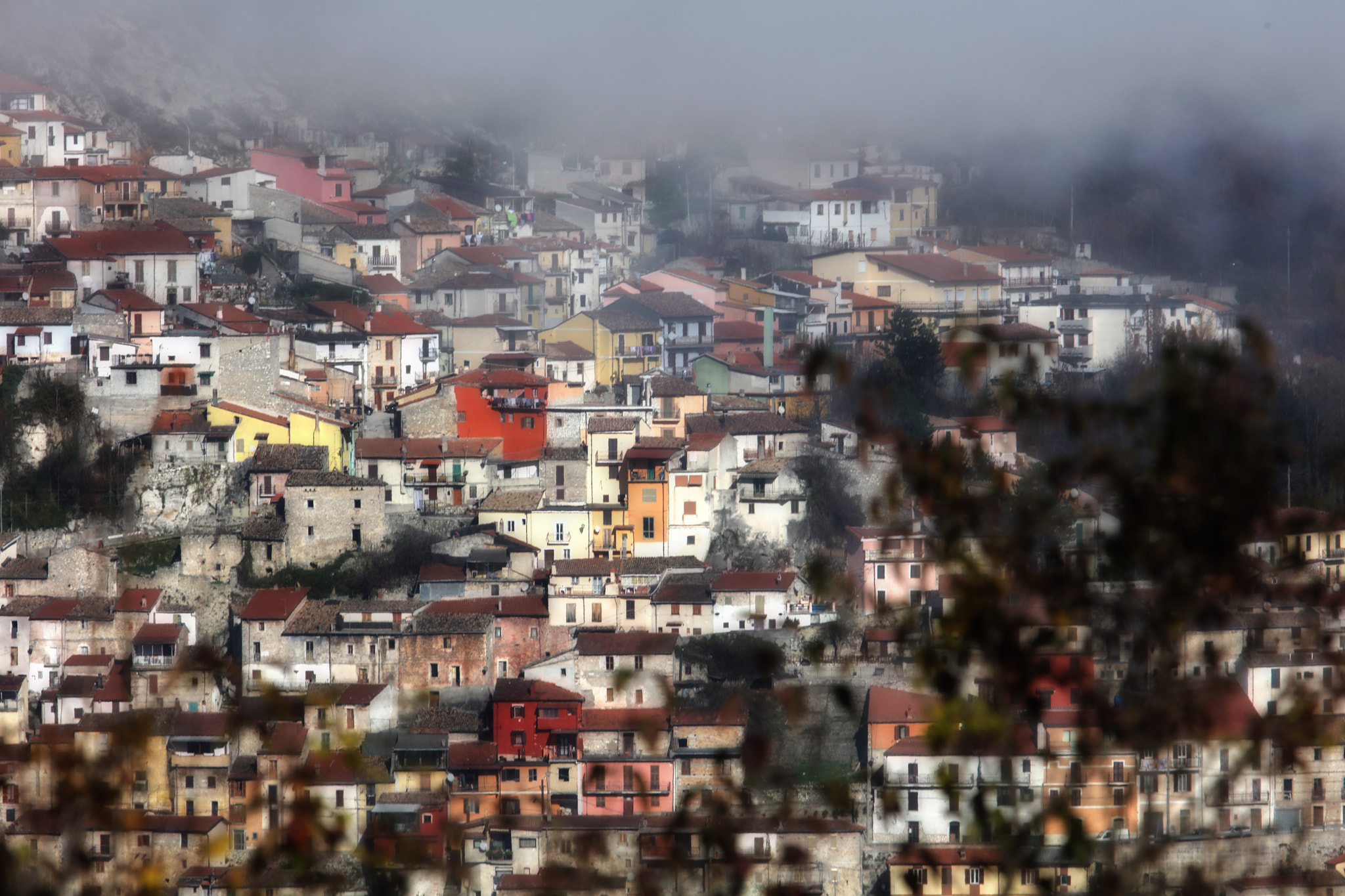 Canon EF 70-200mm F2.8L USM sample photo. Autumn in abruzzo photography