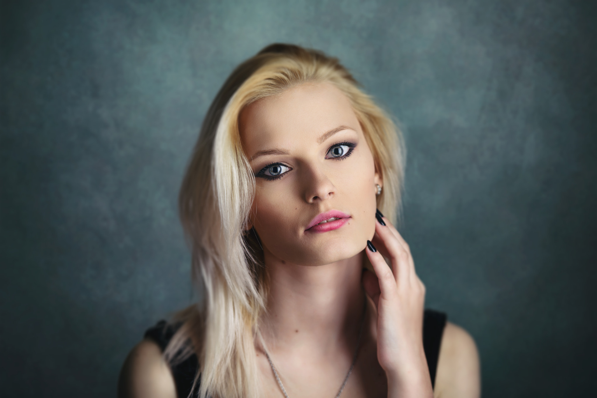 Nikon AF-S Nikkor 70-200mm F2.8G ED VR II sample photo. Daria photography