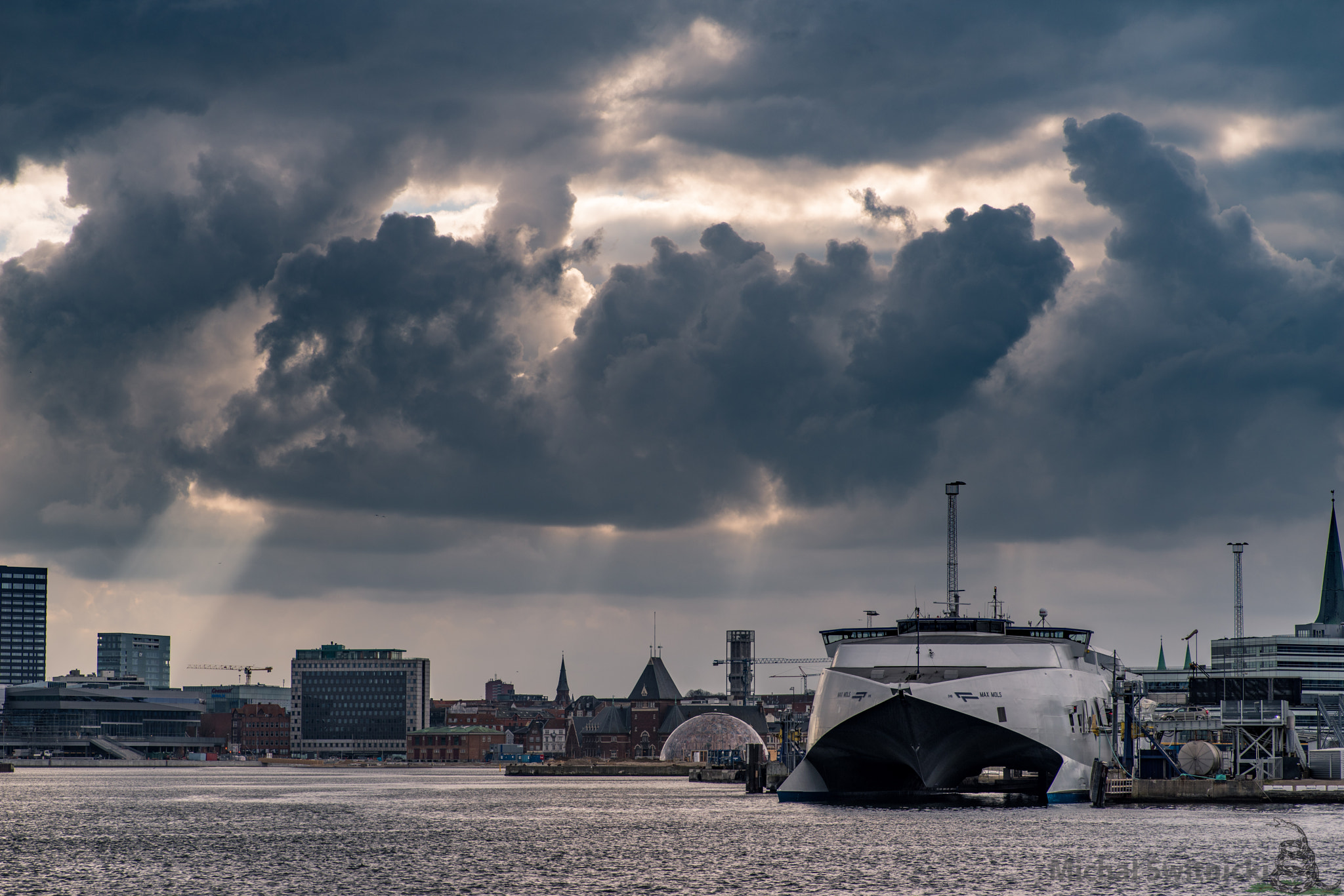 Pentax smc D-FA 100mm F2.8 Macro WR sample photo. Harbour in aarhus with fast ferry being loaded photography