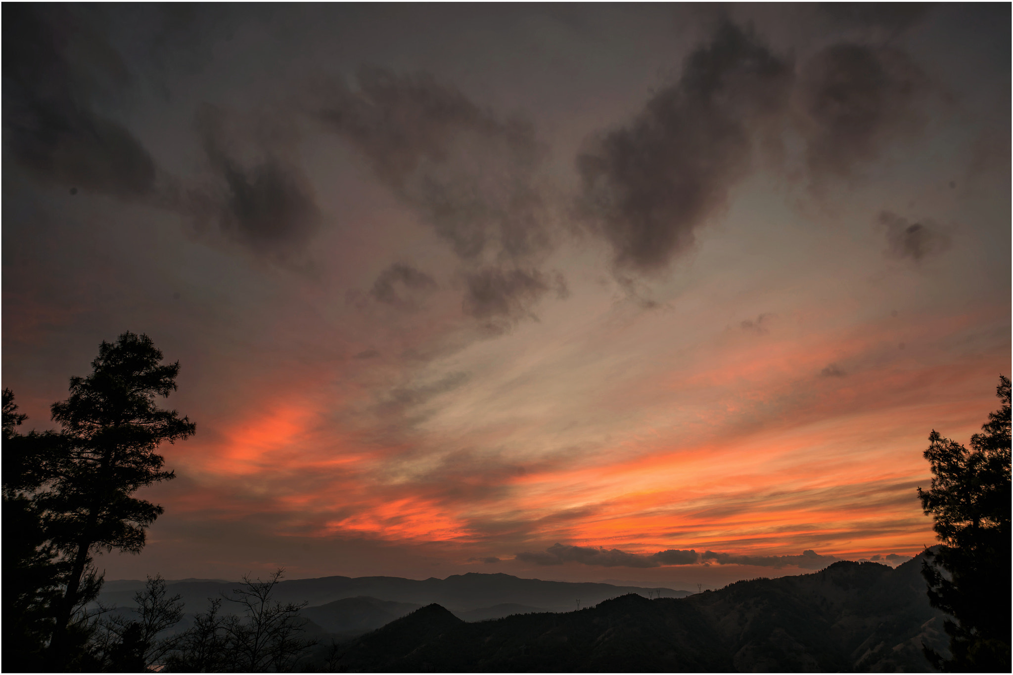 E 21mm F2.8 sample photo. Sunset glow photography