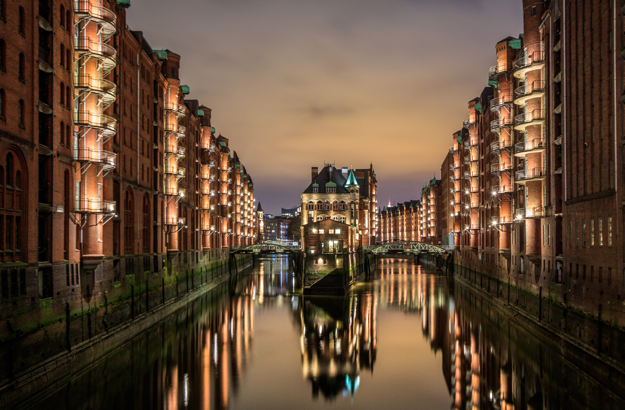 Canon EOS 760D (EOS Rebel T6s / EOS 8000D) sample photo. Speicherstadt- hh photography