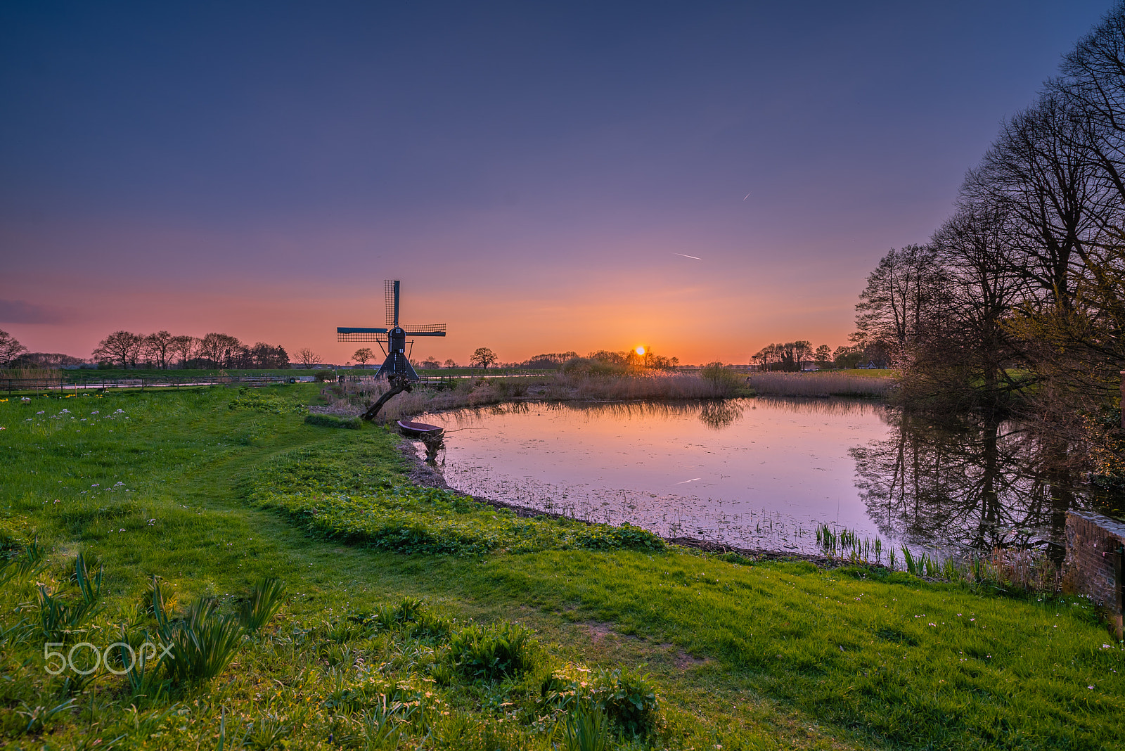 Nikon D750 + Nikon AF-S Nikkor 14-24mm F2.8G ED sample photo. Windmill sunset photography