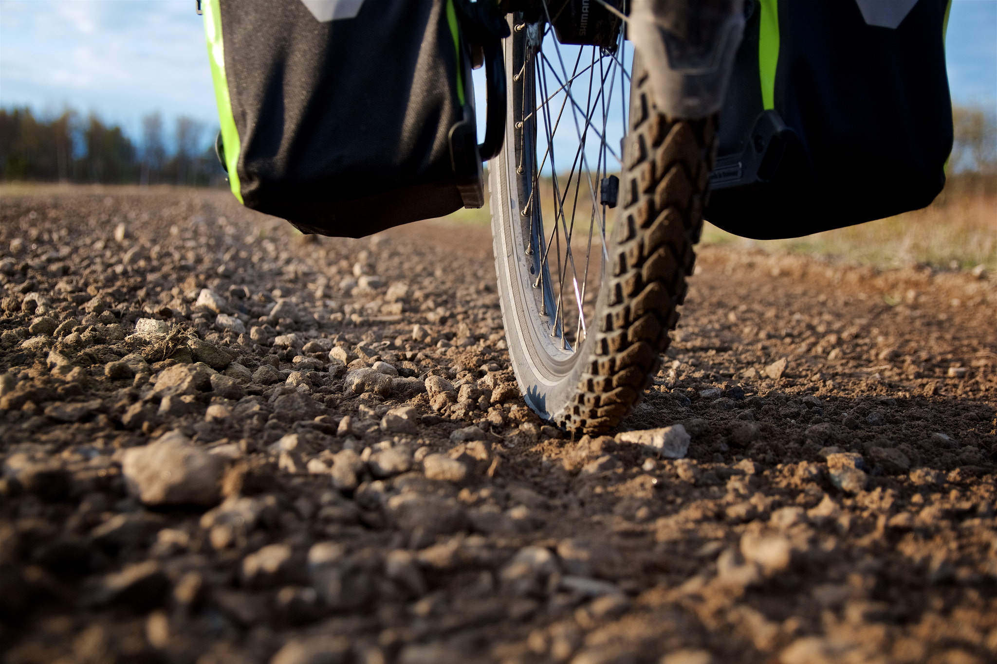 Canon EF-S 17-55mm F2.8 IS USM sample photo. Bicycle traveler photography