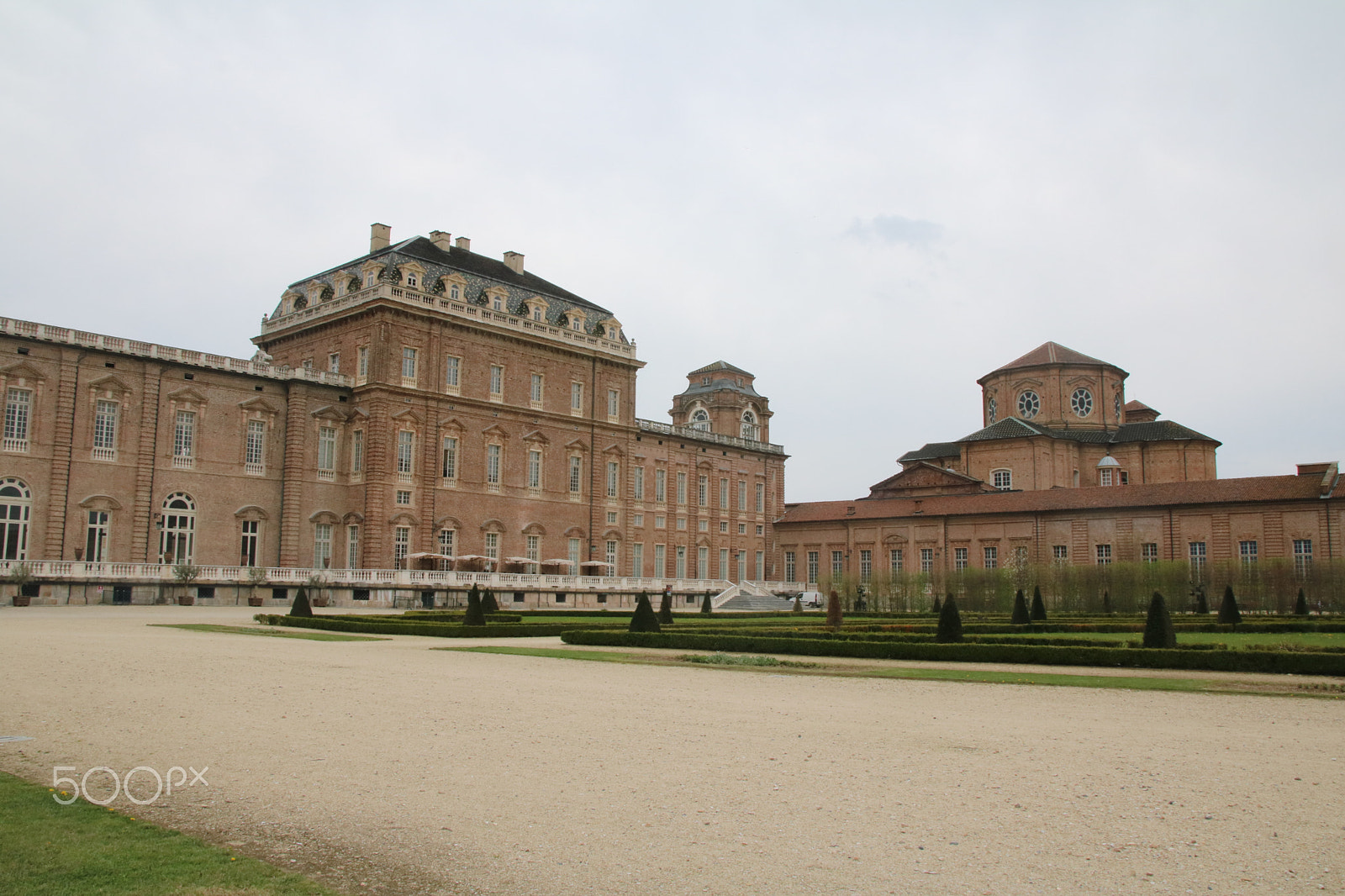 Canon EOS 760D (EOS Rebel T6s / EOS 8000D) sample photo. Venaria reale from gardens photography