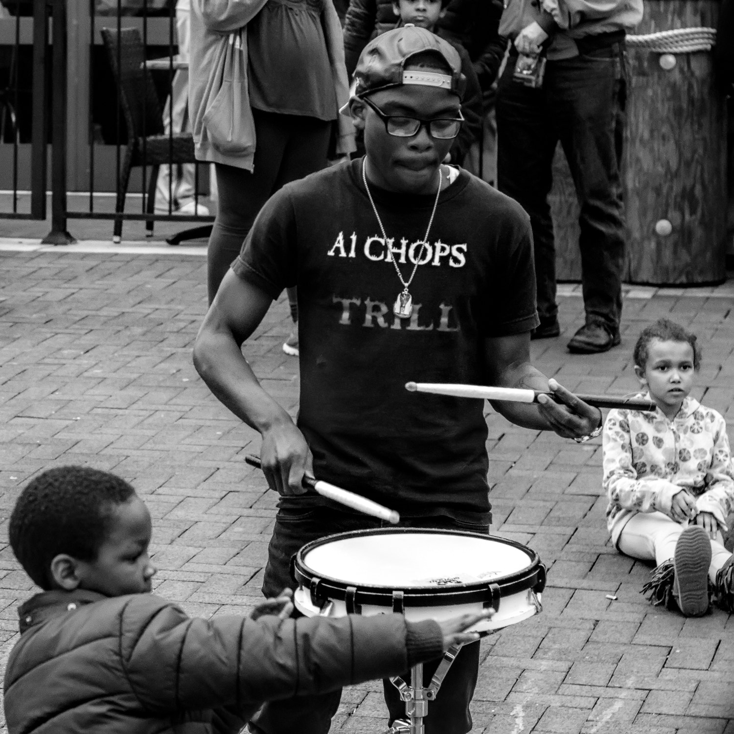 Canon EOS 750D (EOS Rebel T6i / EOS Kiss X8i) sample photo. Little drummer boy  photography